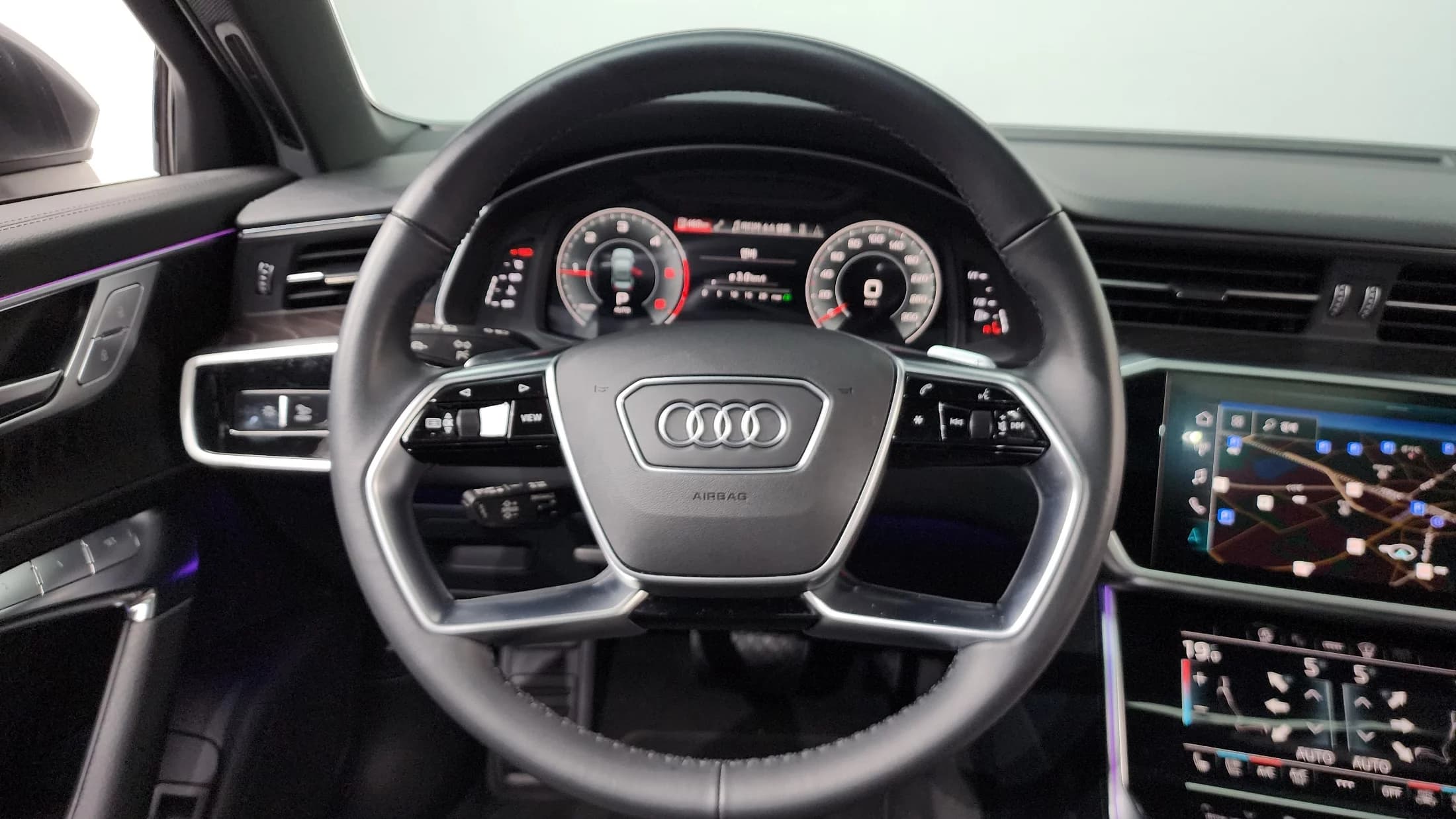 Audi A6 40 TDI Premium, 2023 г. 33993 км. — фото 13