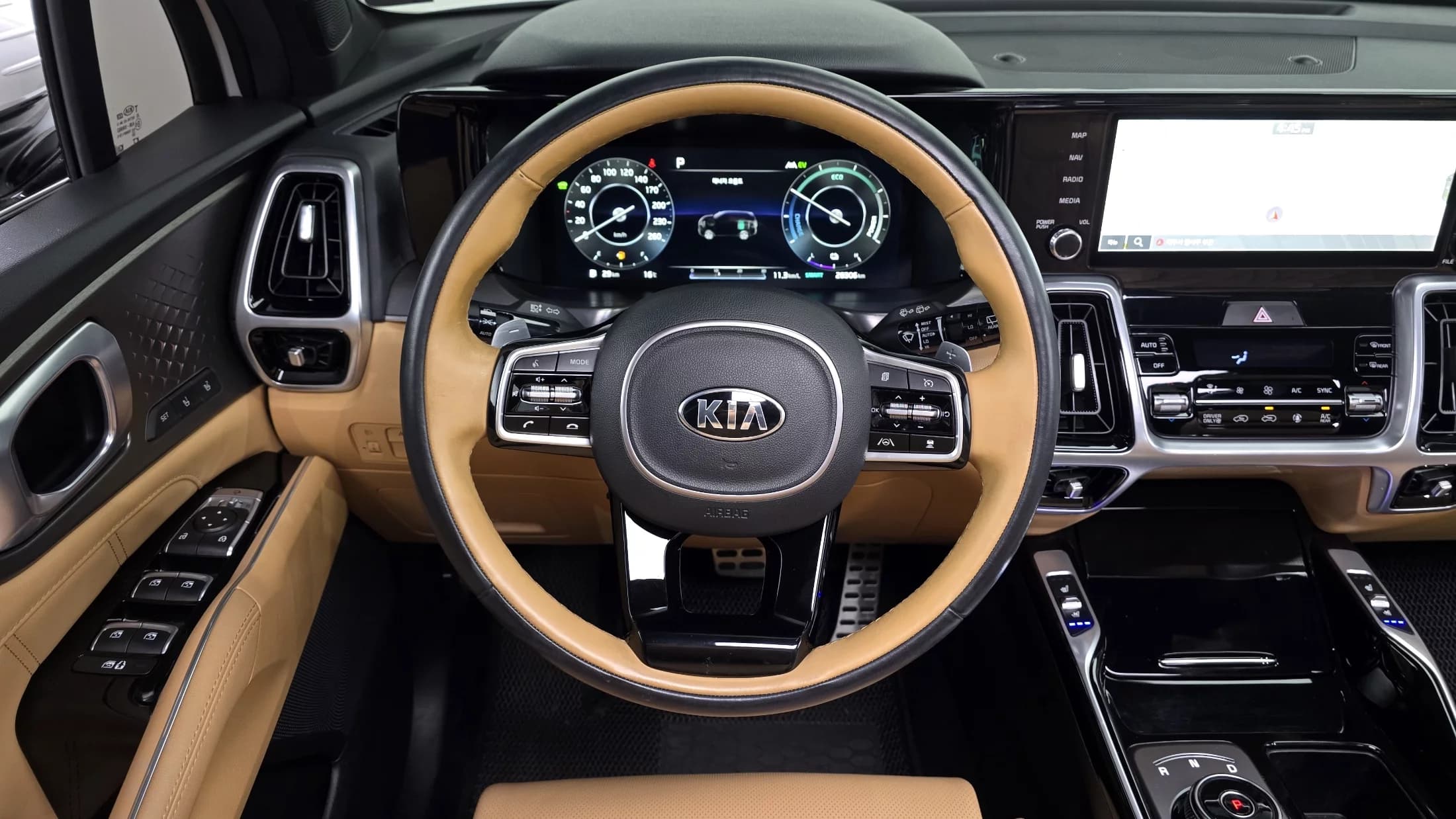 Kia Sorento HEV 1.6 2WD Signature, гибрид, 2021 г. 28419 км. — фото 13