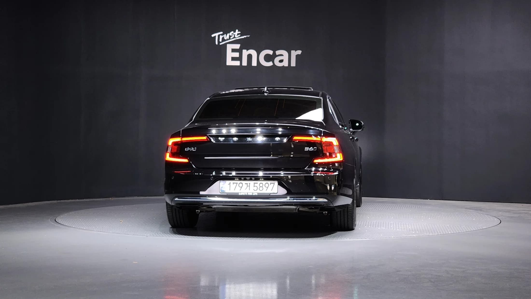 Volvo S90 B6 AWD Ultimate Bright, 2024 г. 13024 км. — фото 4