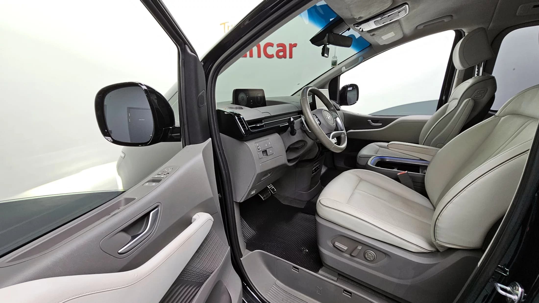 Hyundai Staria L3.5 Lounge 9-Seater Inspiration, 2021 г. 145756 км. — фото 10