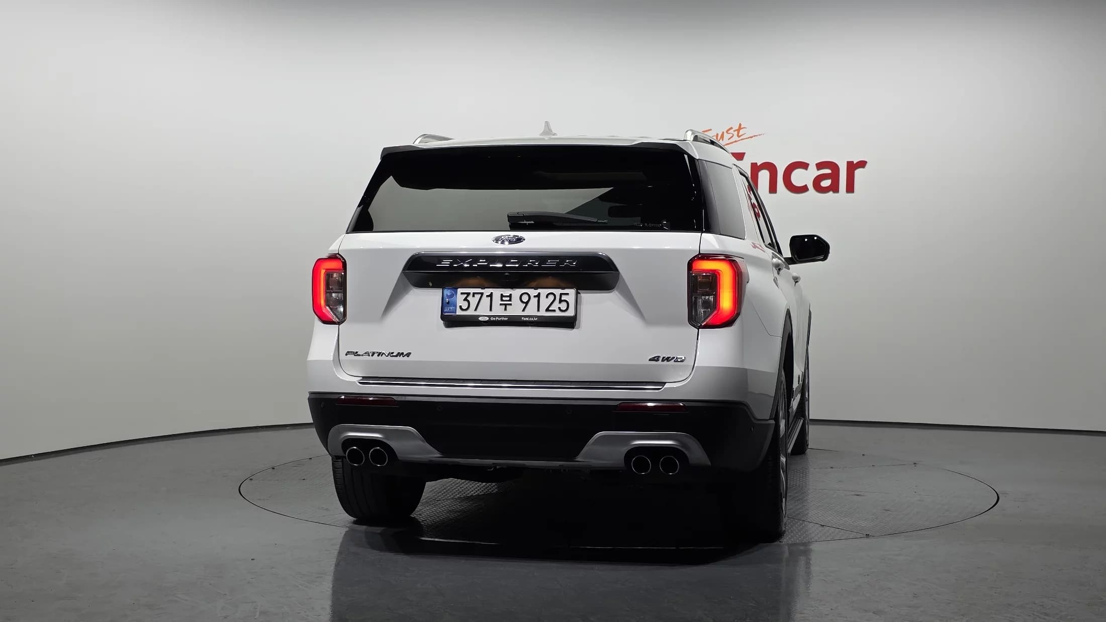 Ford EXPLORER 3.0 Platinum 4WD, 2022 г. 57613 км. — фото 7