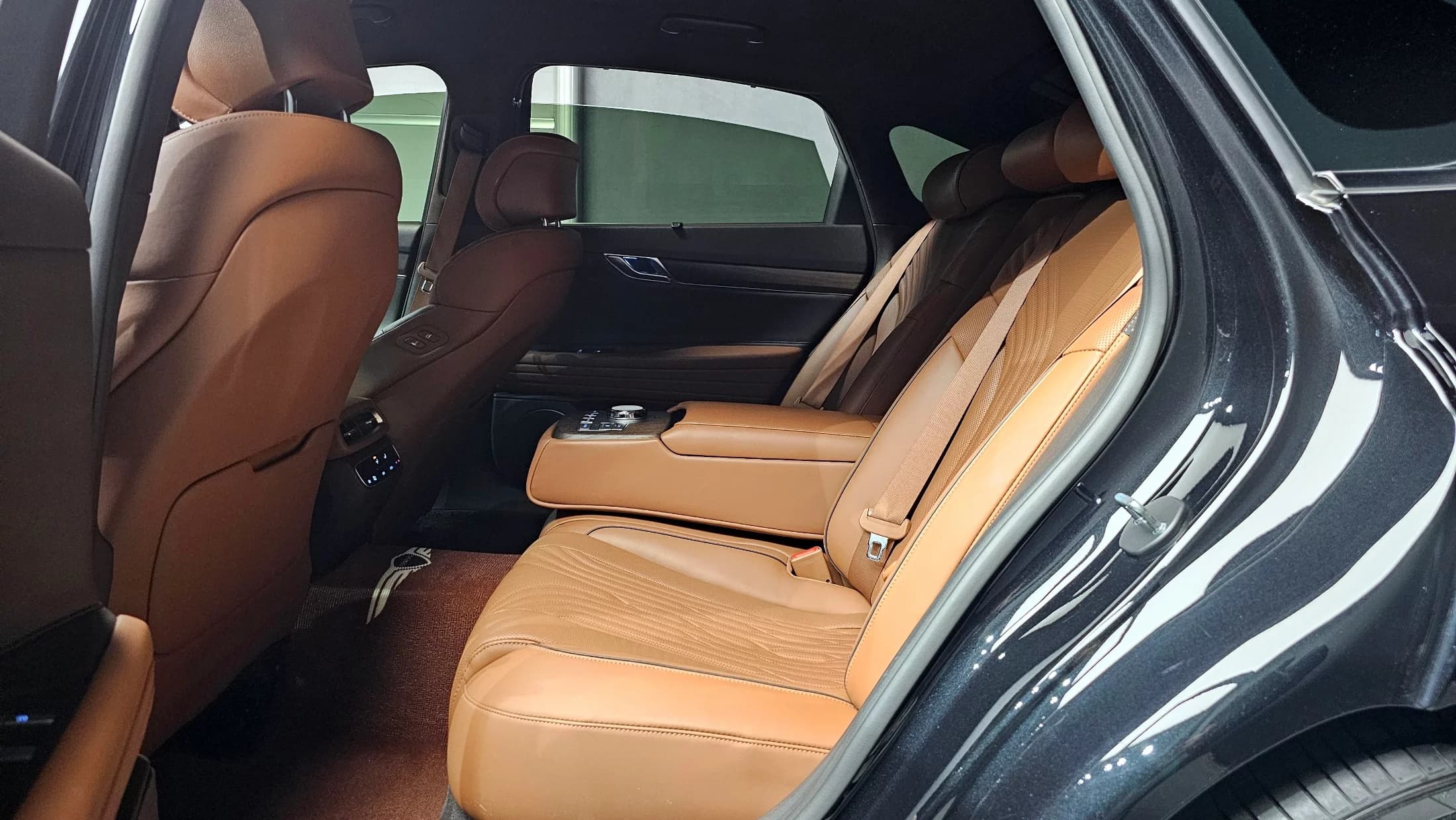 Genesis G80 Gasoline 2.5 Turbo AWD, 2023 г. 45935 км. — фото 13