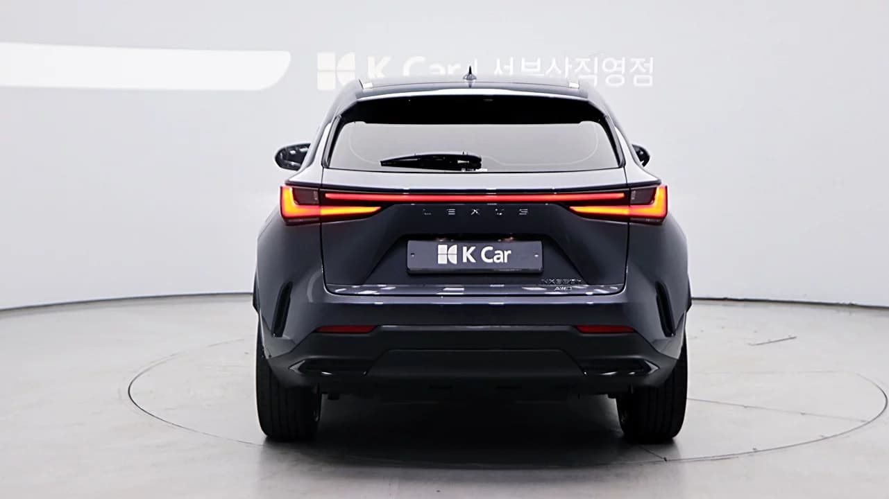 Lexus NX350h Premium, гибрид, 2024 г. 12435 км. — фото 4