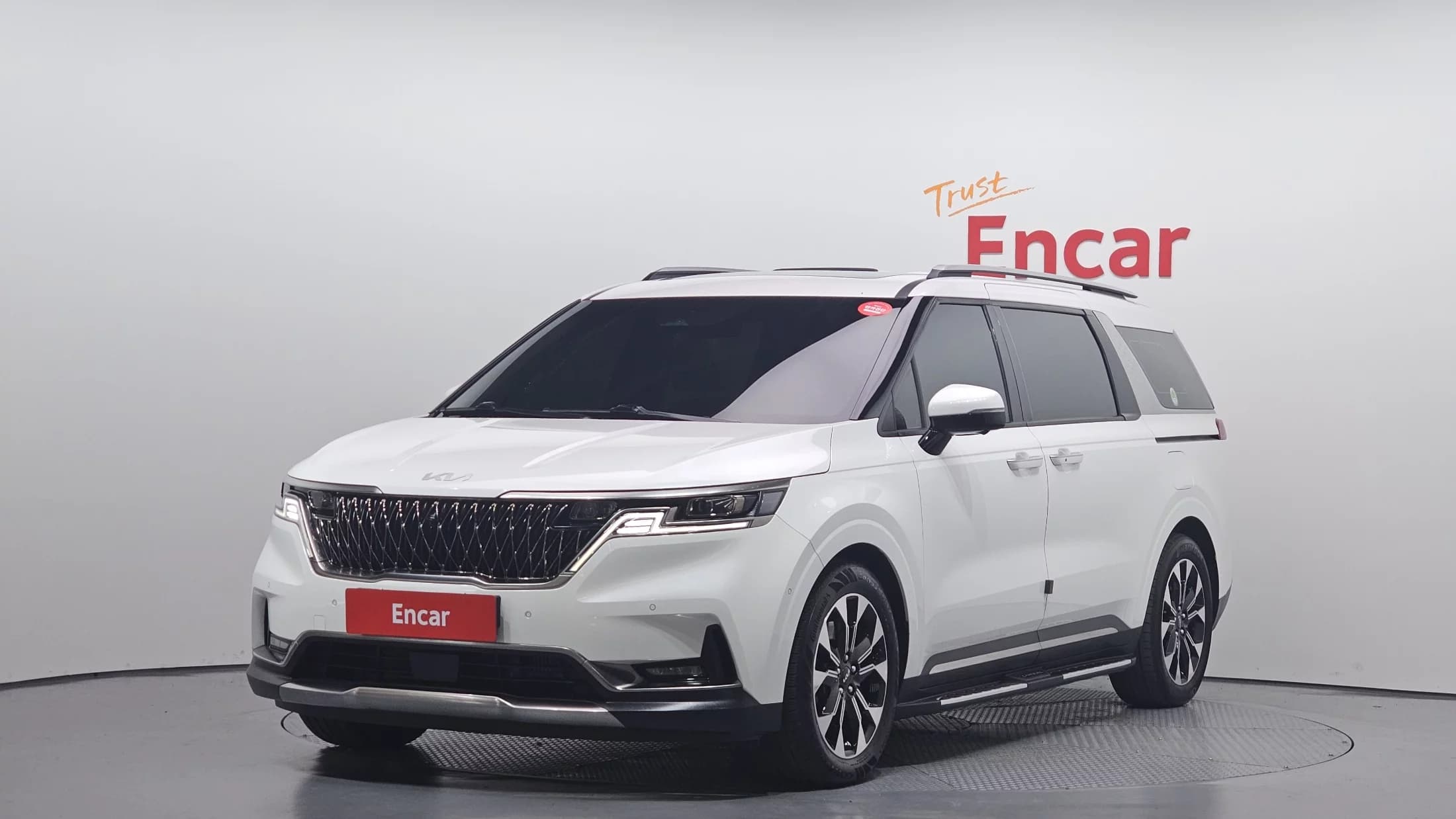 Kia Carnival 9-Seater Signature, 2022 г. 73353 км.