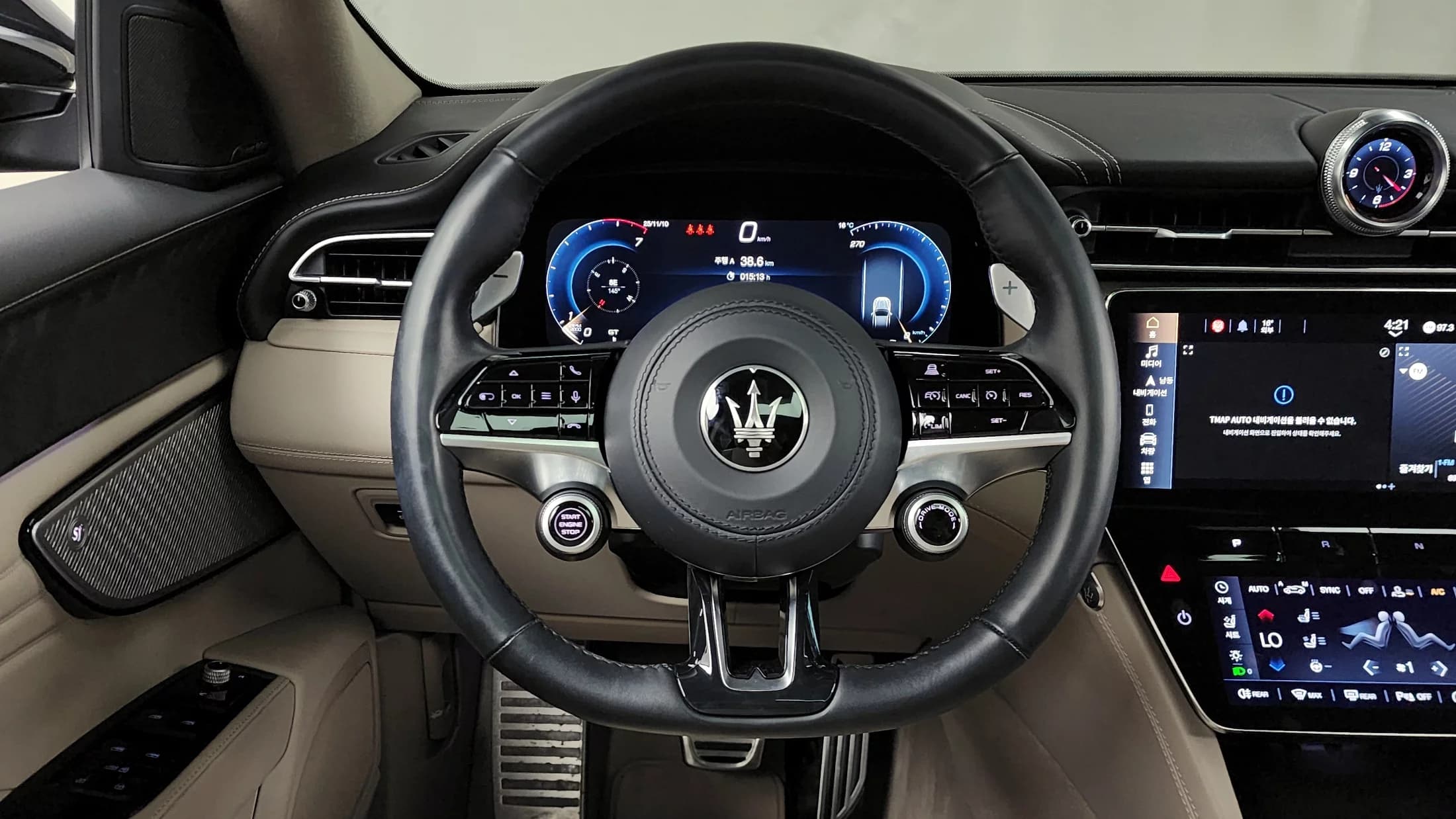 Maserati GRECALE 2.0 AWD GT, 2023 г. 16601 км. — фото 13