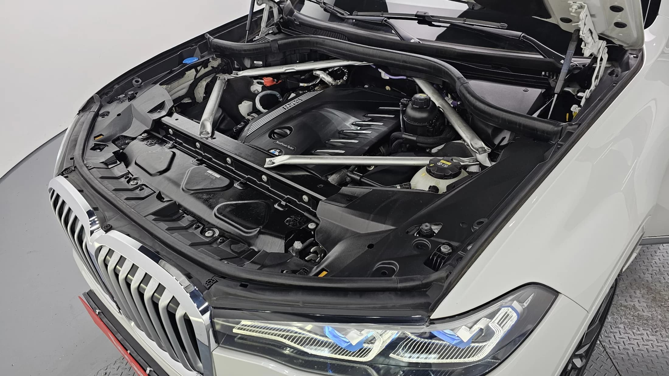 BMW X7 xDrive 40d M Sport 6STR, 2022 г. 46207 км. — фото 6