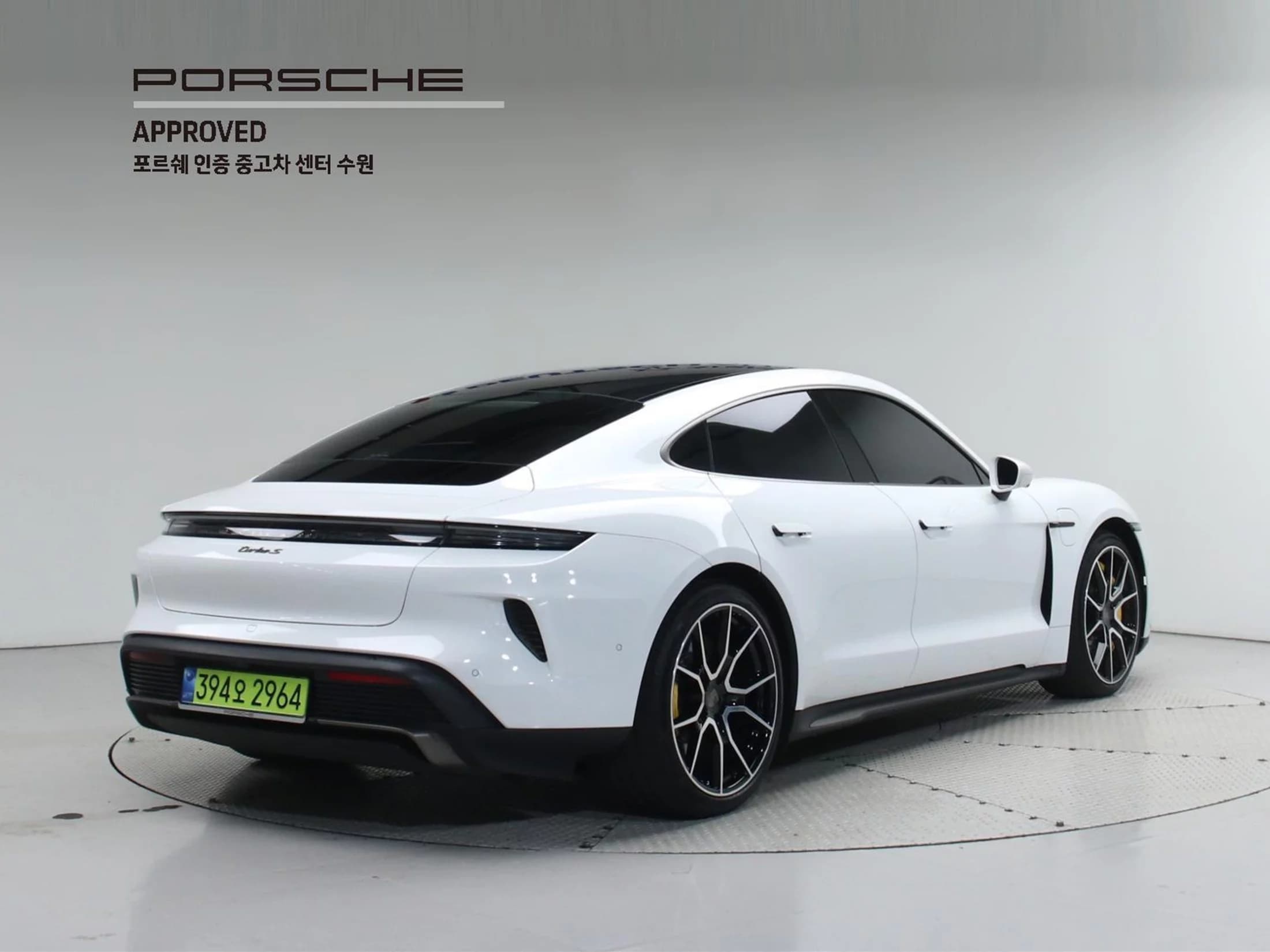 Porsche TAYCAN Turbo S, электромобиль, 2025 г. 7277 км. — фото 2