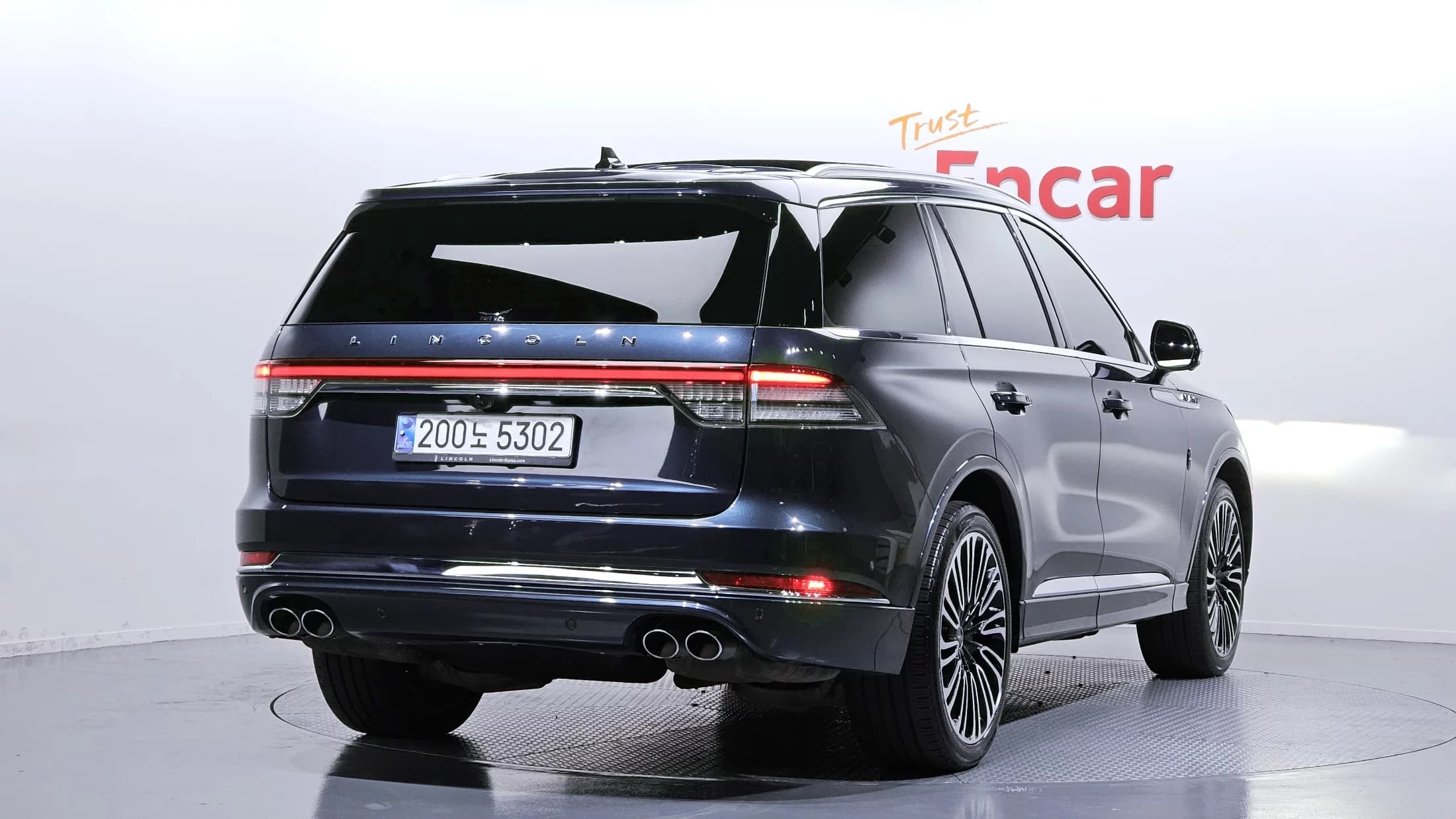 Lincoln AVIATOR 3.0 Black Label AWD, 2022 г. 91562 км. — фото 2