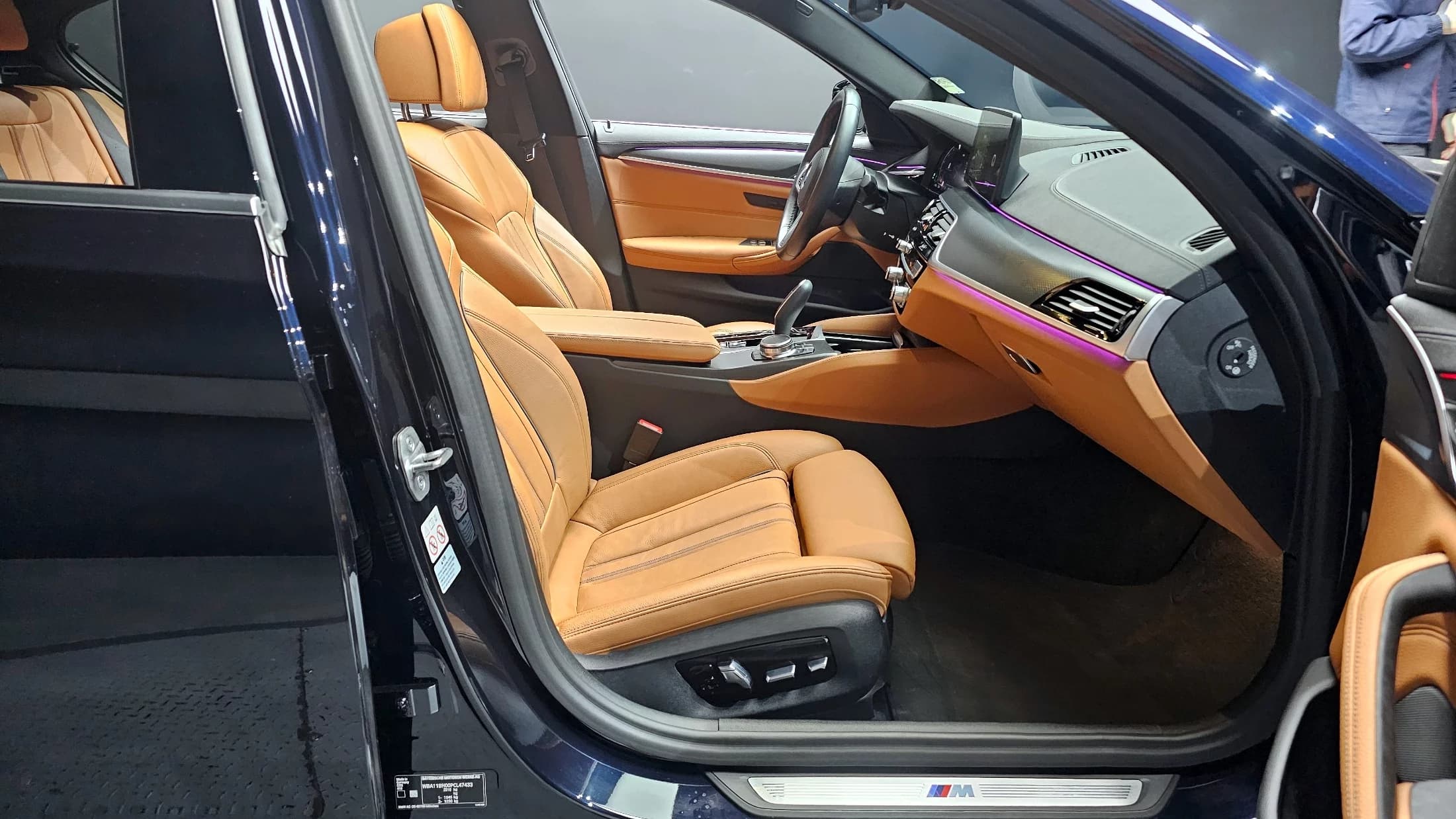 BMW 5-Series 520i M Sport, 2022 г. 54616 км. — фото 11