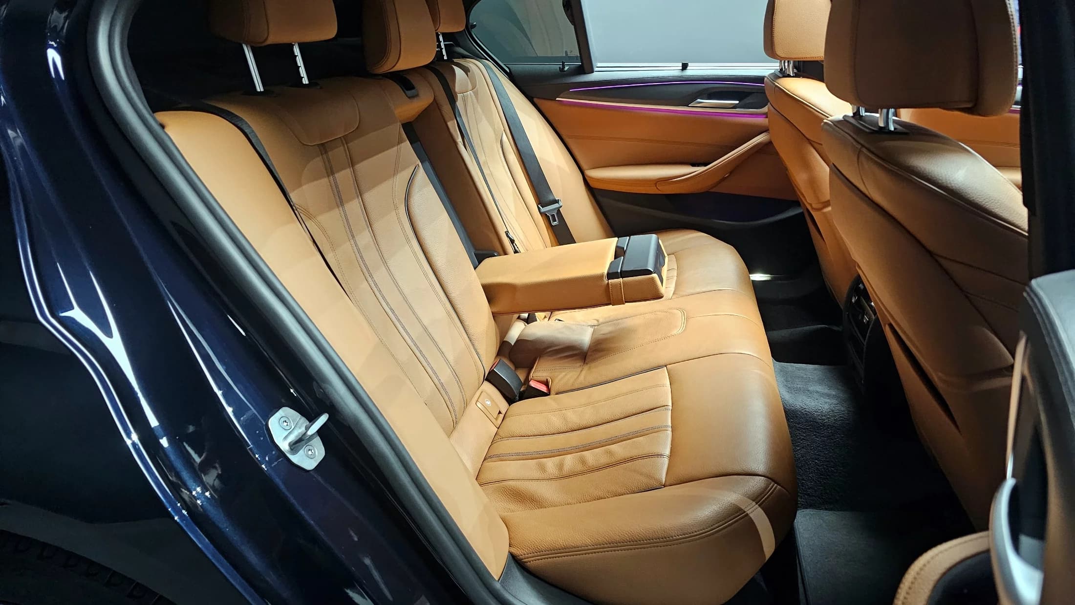 BMW 5-Series 520i M Sport, 2022 г. 54616 км. — фото 12