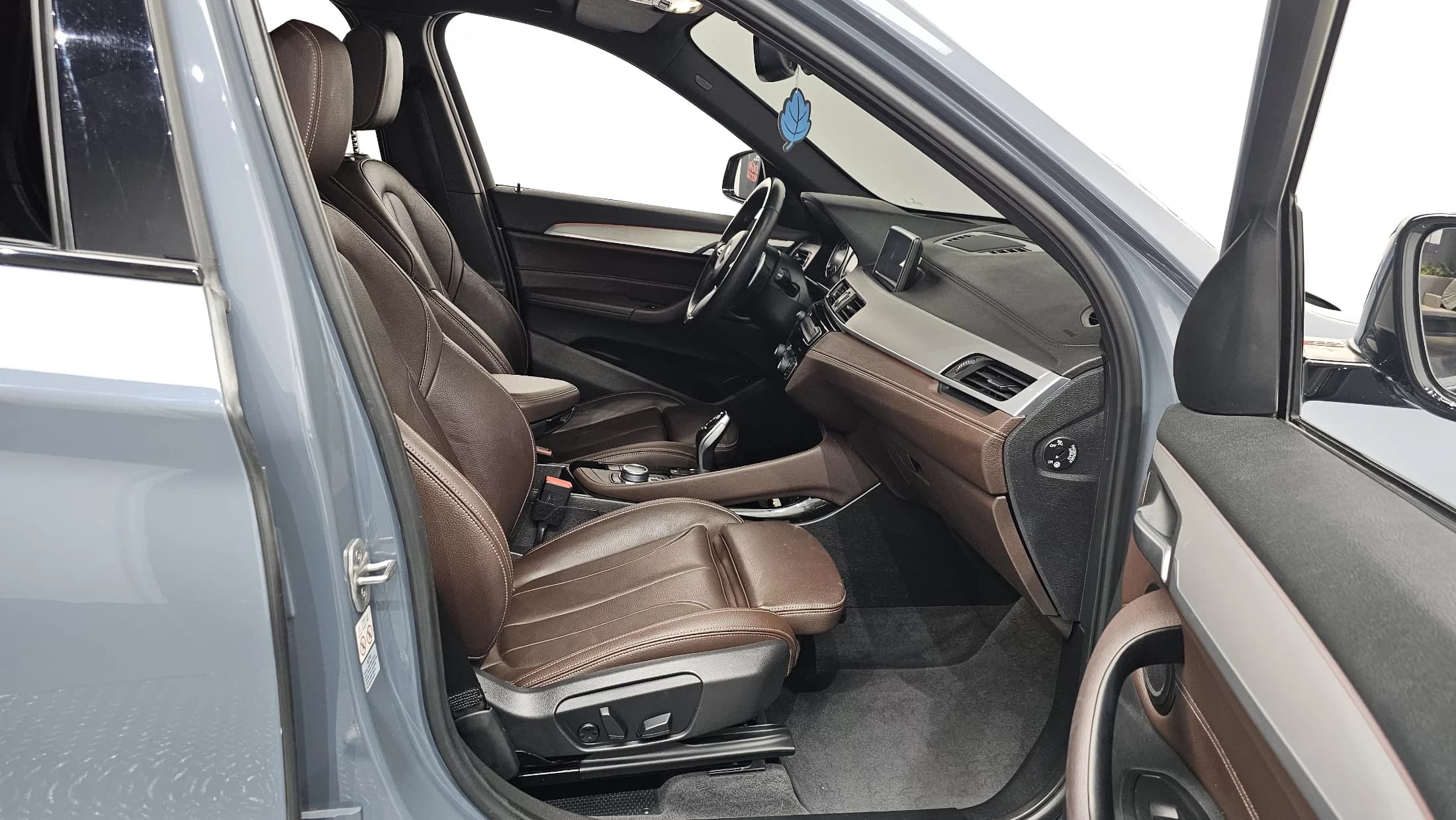 BMW X1 xDrive 20i M Sport, 2021 г. 69492 км. — фото 11