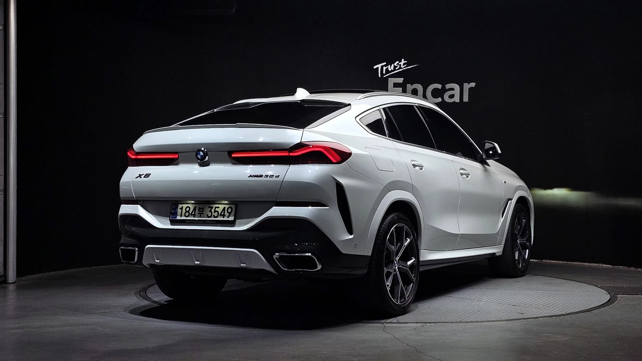 BMW X6 xDrive30d M Sport, 2022 г. 82004 км. — фото 2