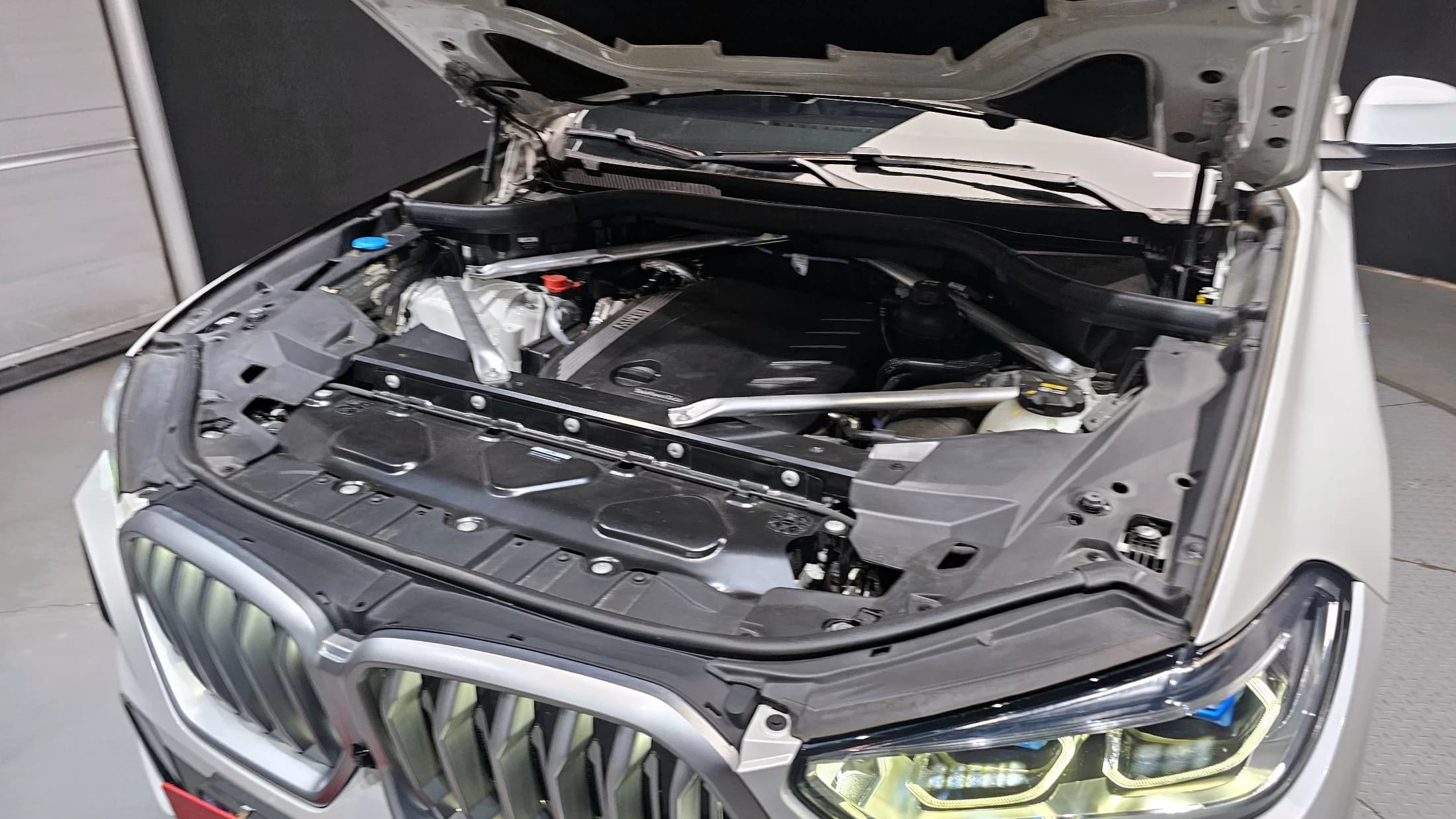 BMW X6 xDrive30d M Sport, 2022 г. 82004 км. — фото 6