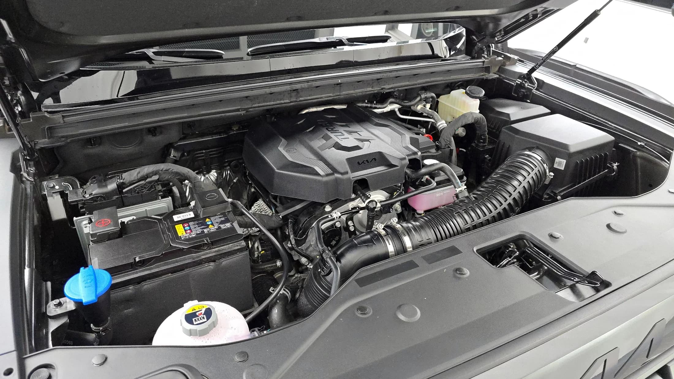 Kia Tasman 2.5T Gasoline 4WD X-Pro, 2025 г. 11966 км. — фото 6