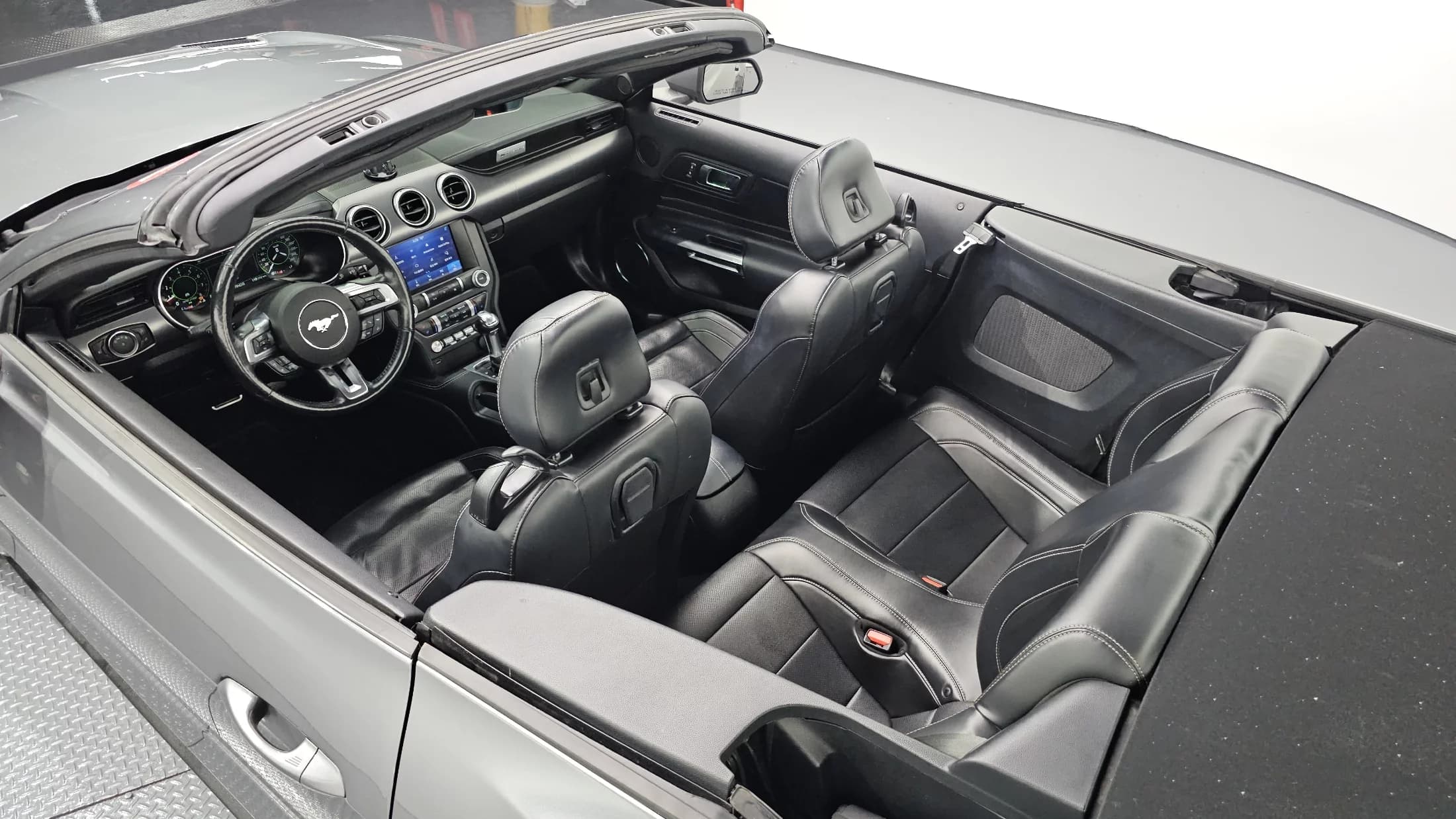 Ford MUSTANG Convertible, 2021 г. 93919 км. — фото 20