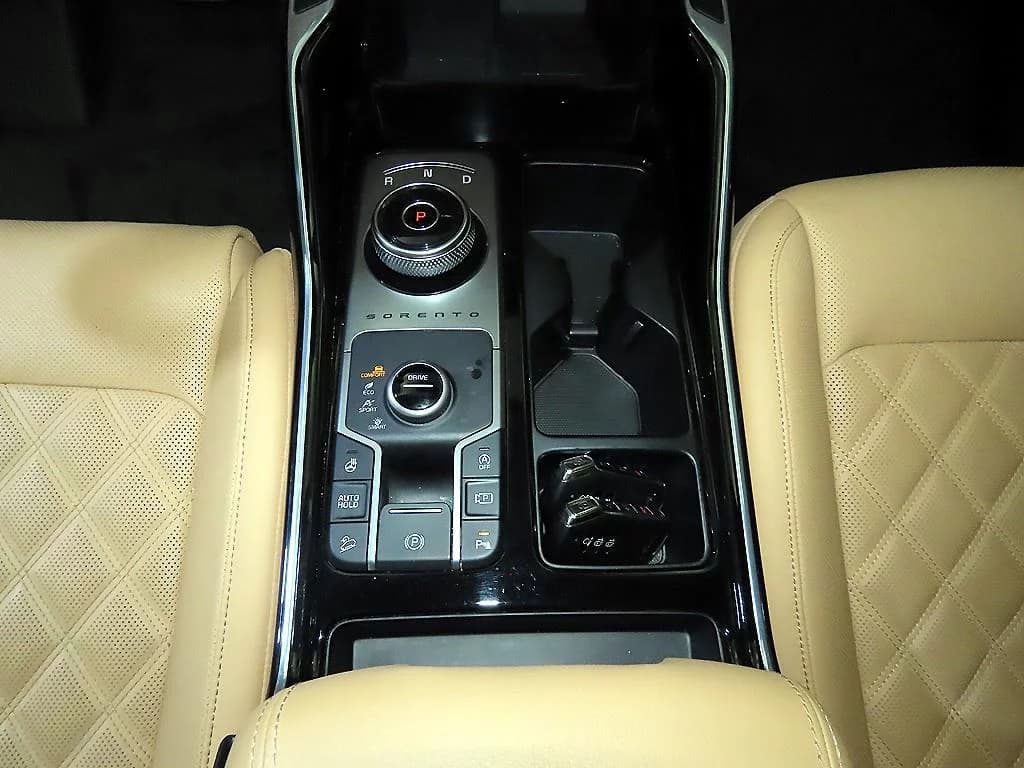 Kia Sorento Diesel 2.2 4WD Signature, 2023 г. 47838 км. — фото 12