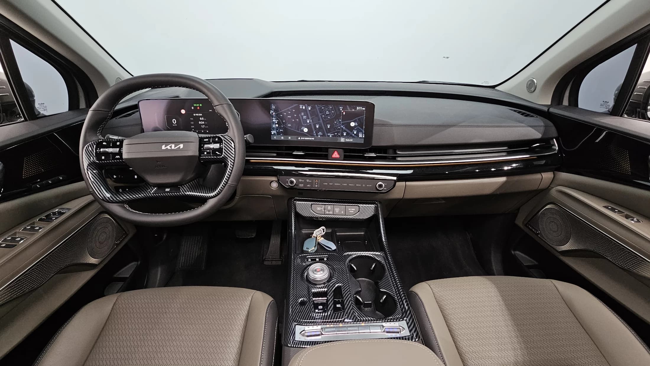 Kia Carnival 9-Seater Gravity, 2025 г. 5521 км. — фото 7