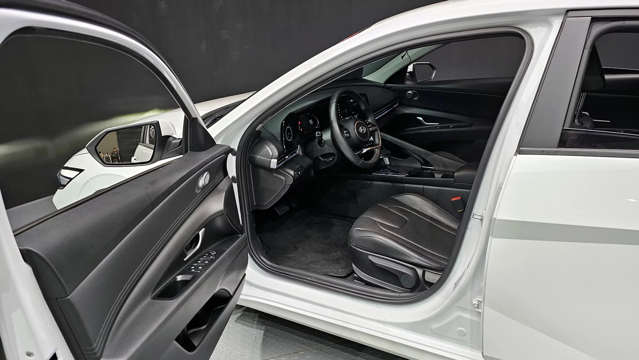 Hyundai AVANTE (Хендай Элантра) 1.6 Modern, 2024 г. 24514 км. — фото 10