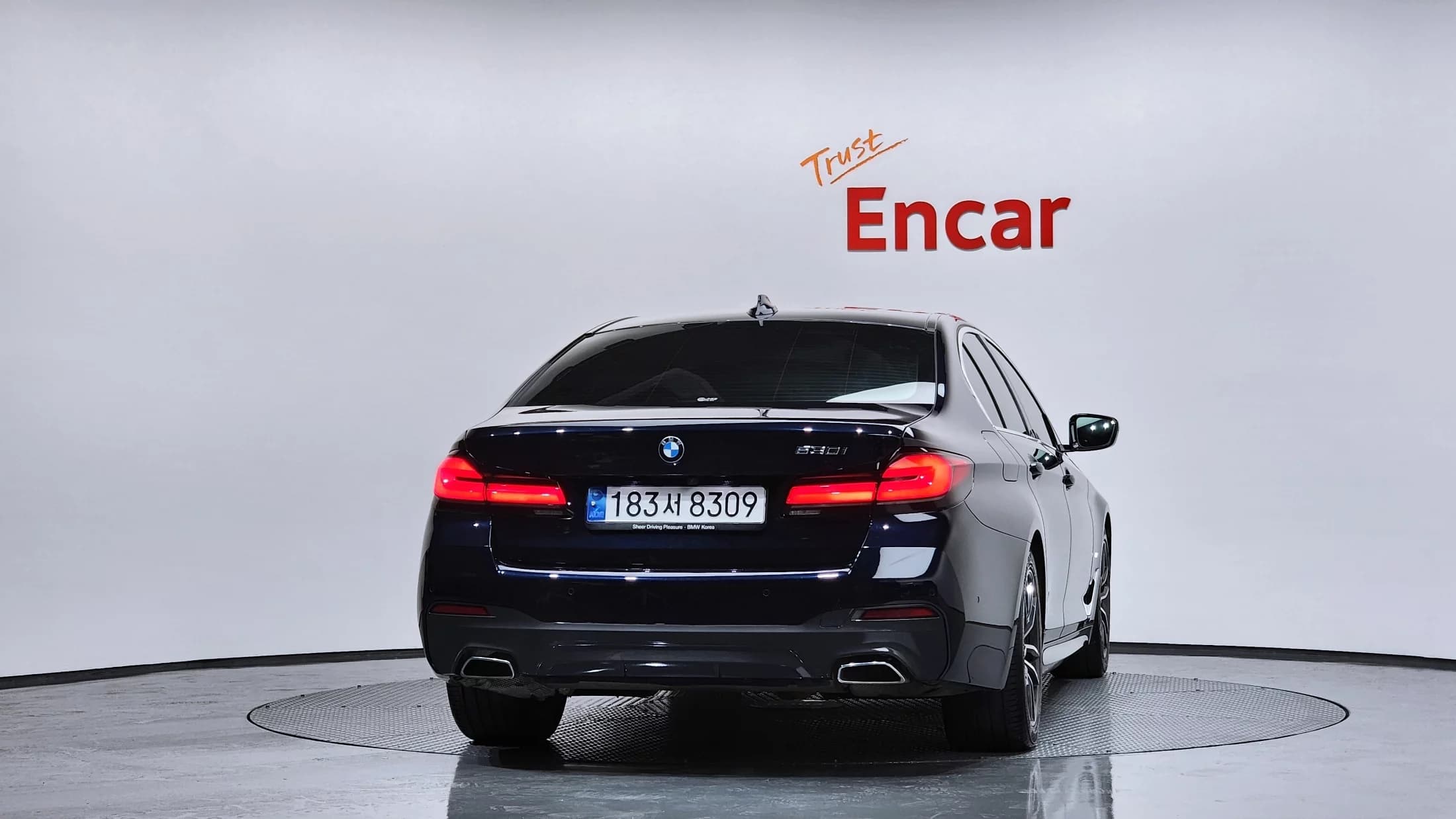 BMW 5-Series 520i M Sport, 2022 г. 49760 км. — фото 4