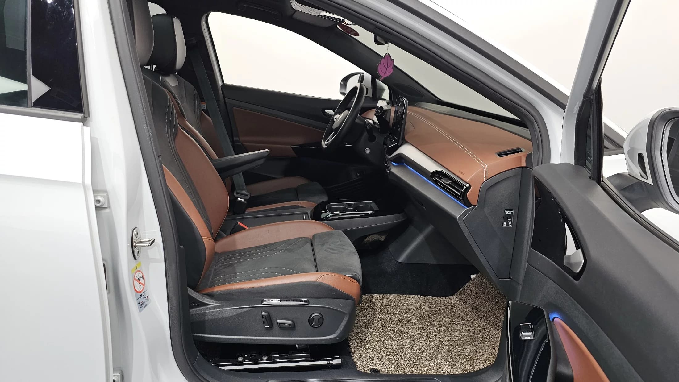 Volkswagen ID.4 Pro, электромобиль, 2022 г. 65111 км. — фото 11