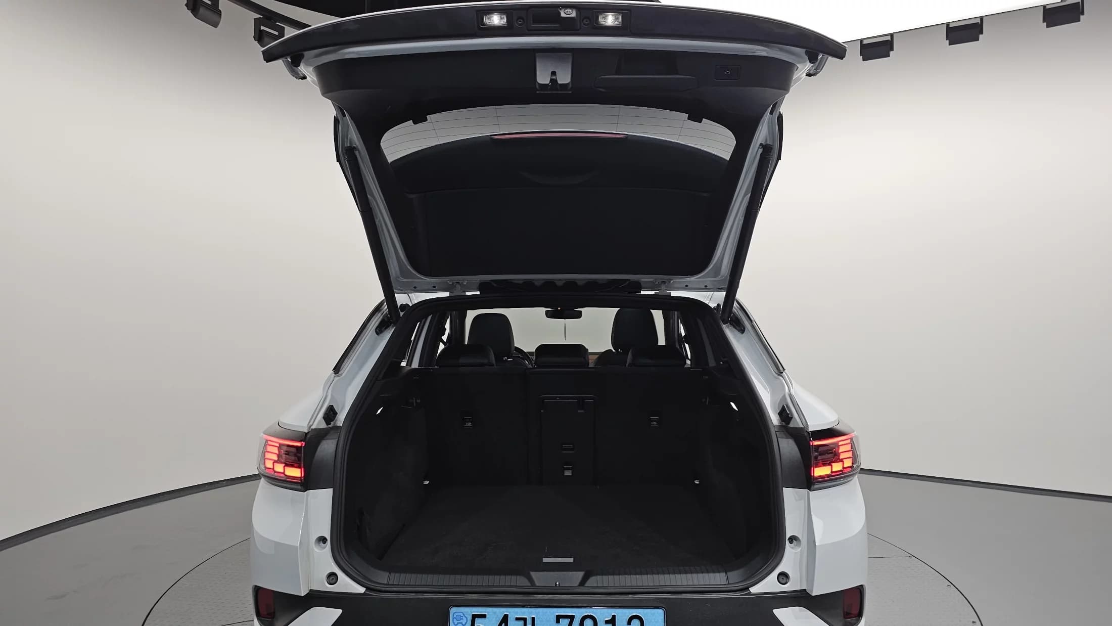 Volkswagen ID.4 Pro, электромобиль, 2022 г. 65111 км. — фото 20