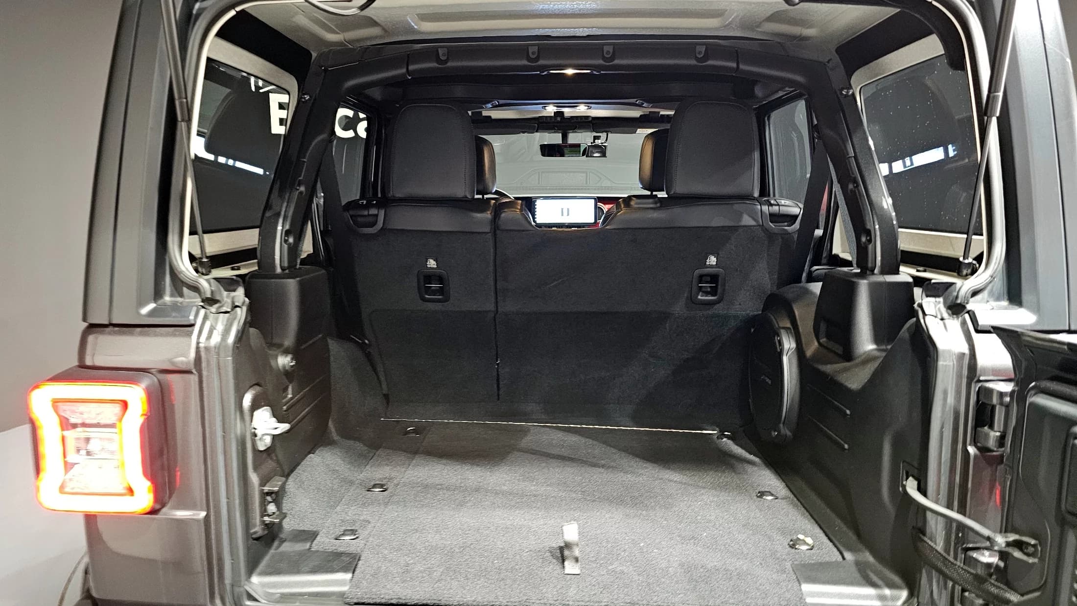 Jeep WRANGLER 2.0 Rubicon 4Door, 2023 г. 18032 км. — фото 20