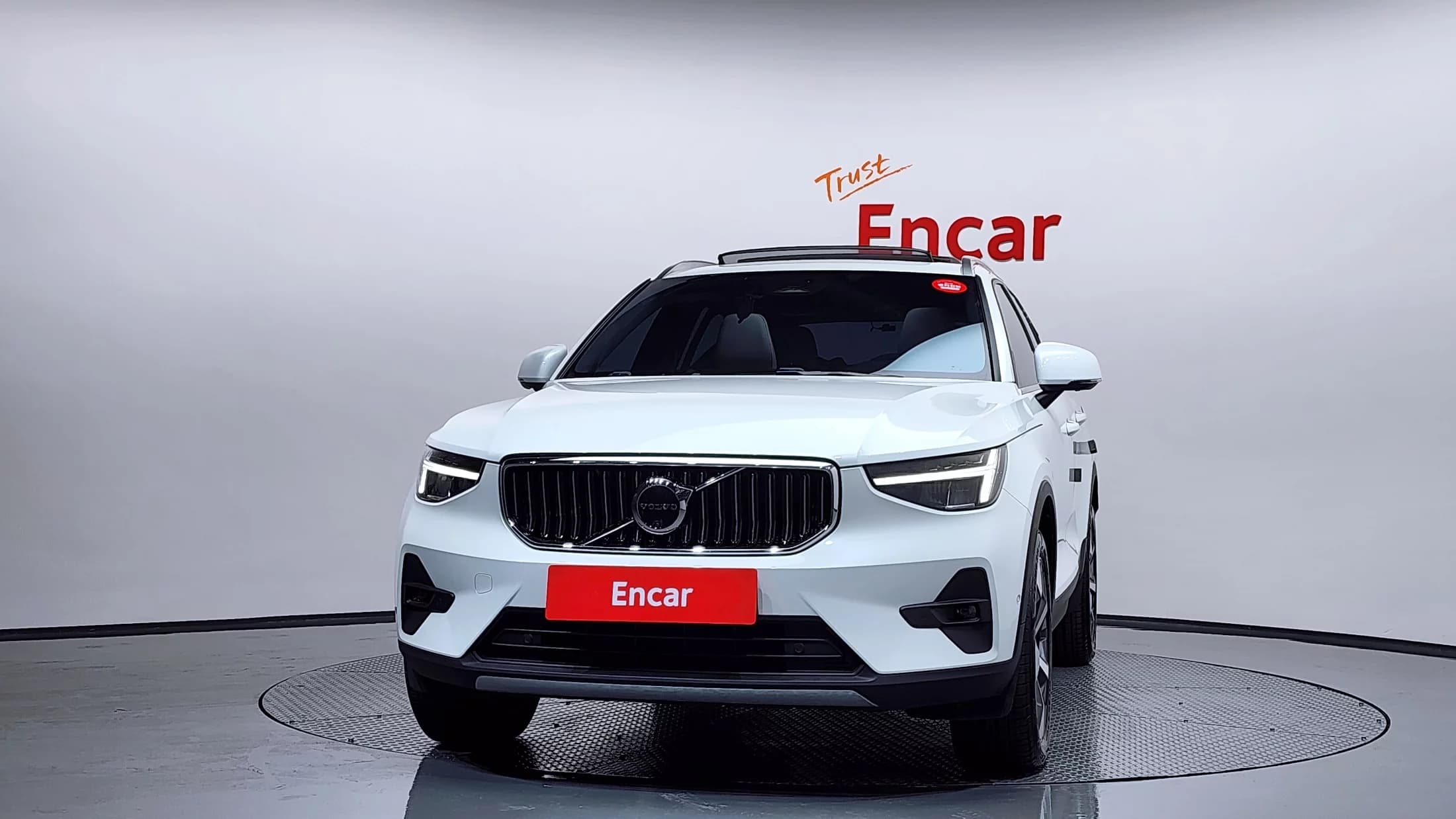 Volvo XC40 B4 Ultimate Bright, 2023 г. 11712 км. — фото 3
