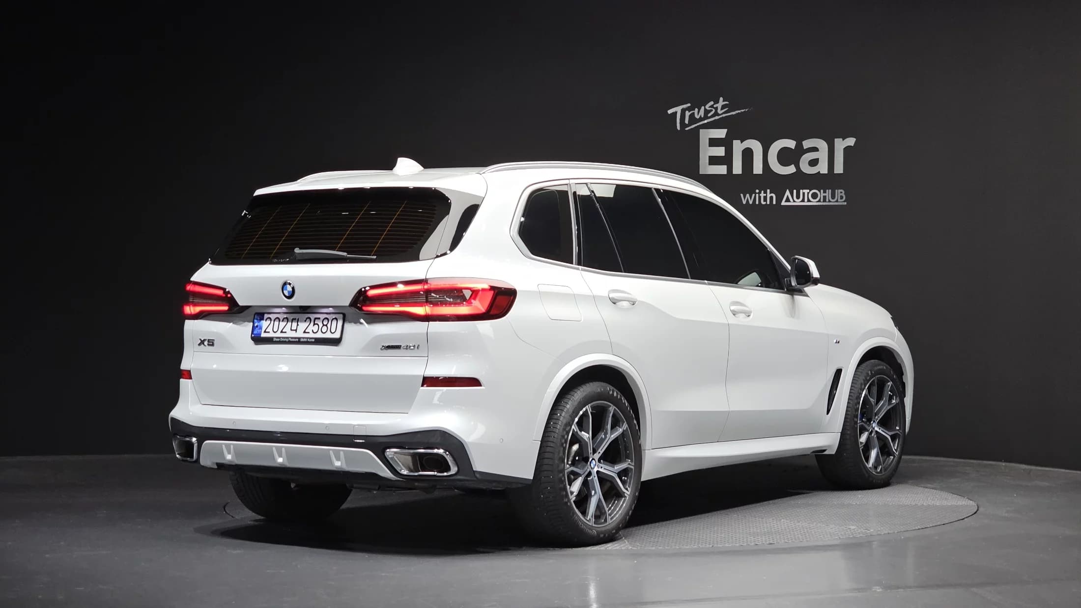 BMW X5 xDrive 40i M Sport, 2023 г. 27840 км. — фото 2