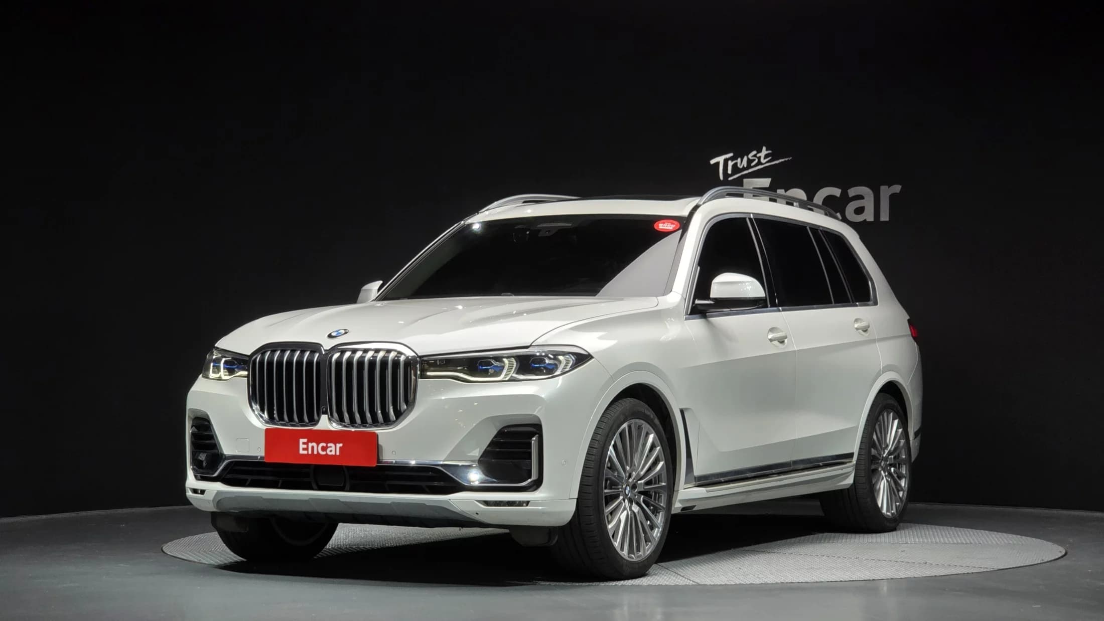 BMW X7 xDrive 40i Design Pure Excellence 6-Seater, 2021 г. 52542 км.