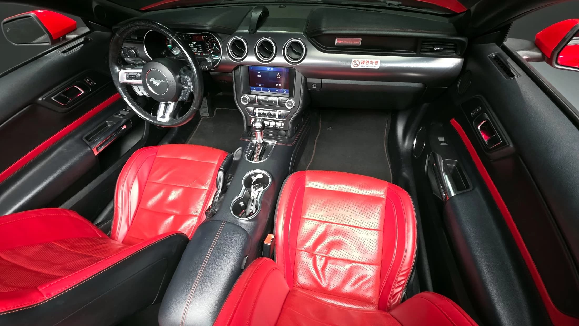 Ford MUSTANG Convertible, 2021 г. 123758 км. — фото 7