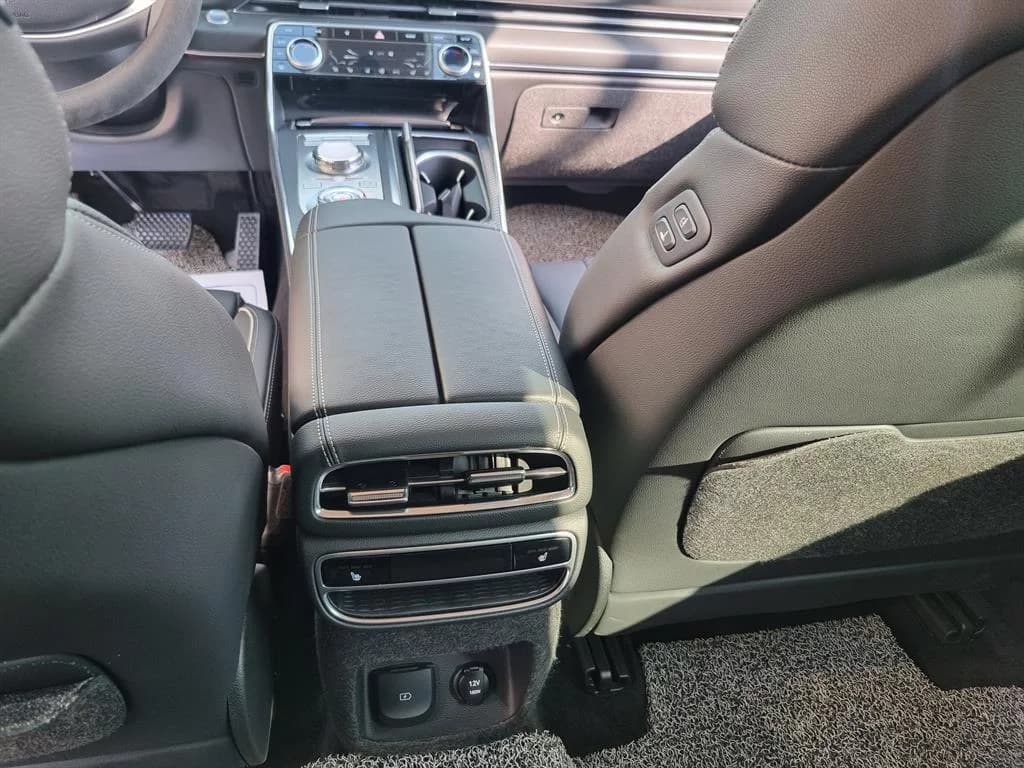 Genesis GV80 2.5T Gasoline AWD, 2023 г. 56711 км. — фото 25