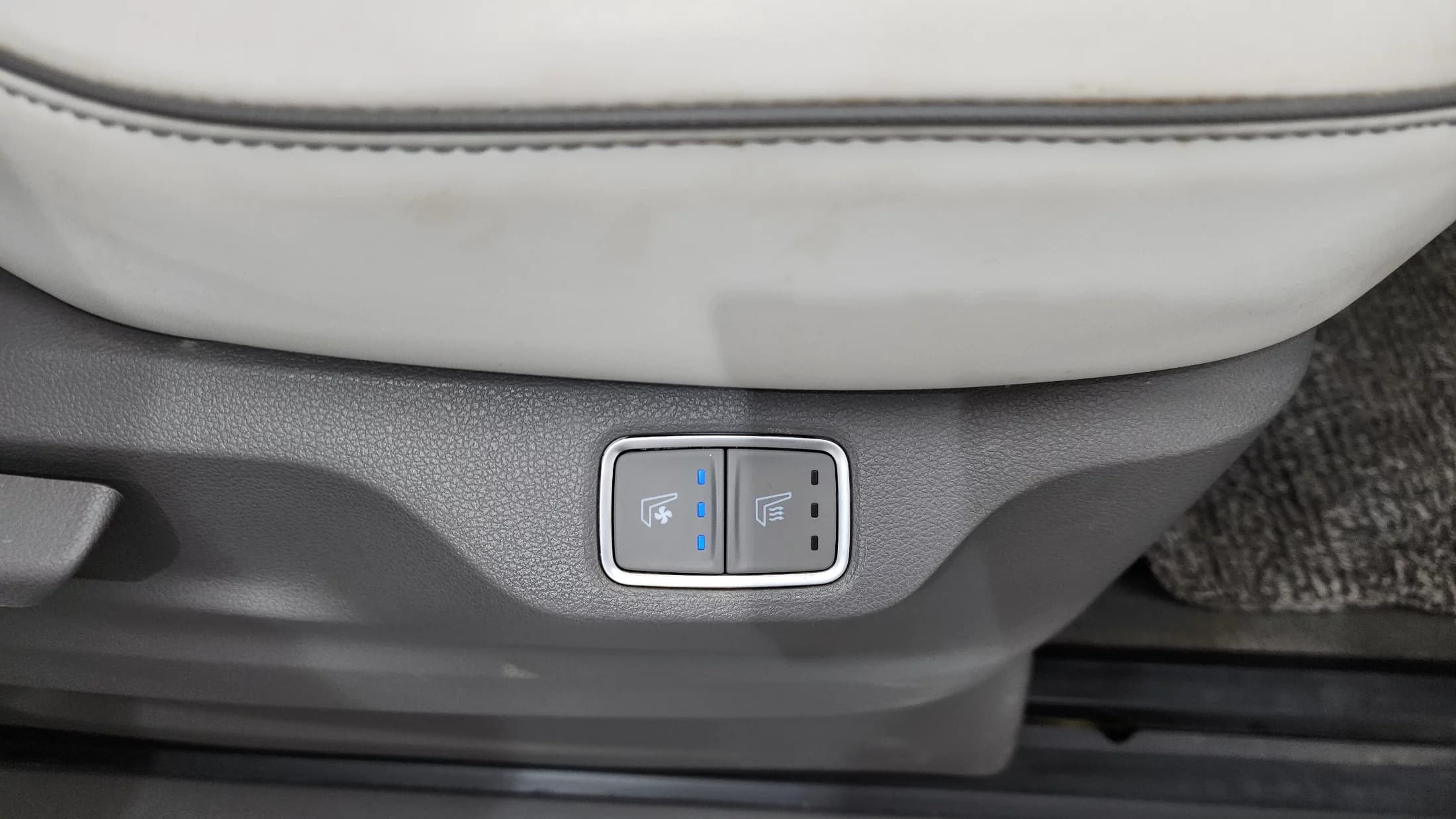 Hyundai Staria Lounge 9-Seater Inspiration, 2021 г. 125810 км. — фото 19