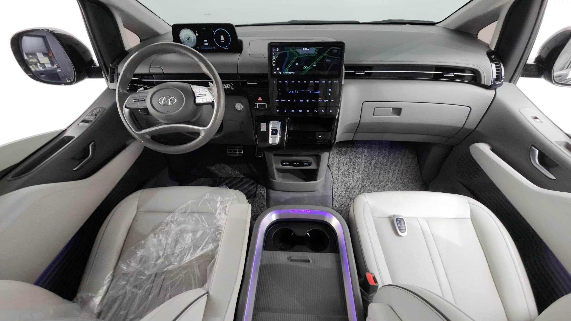 Hyundai Staria Lounge 9-Seater Inspiration, 2021 г. 125810 км. — фото 7