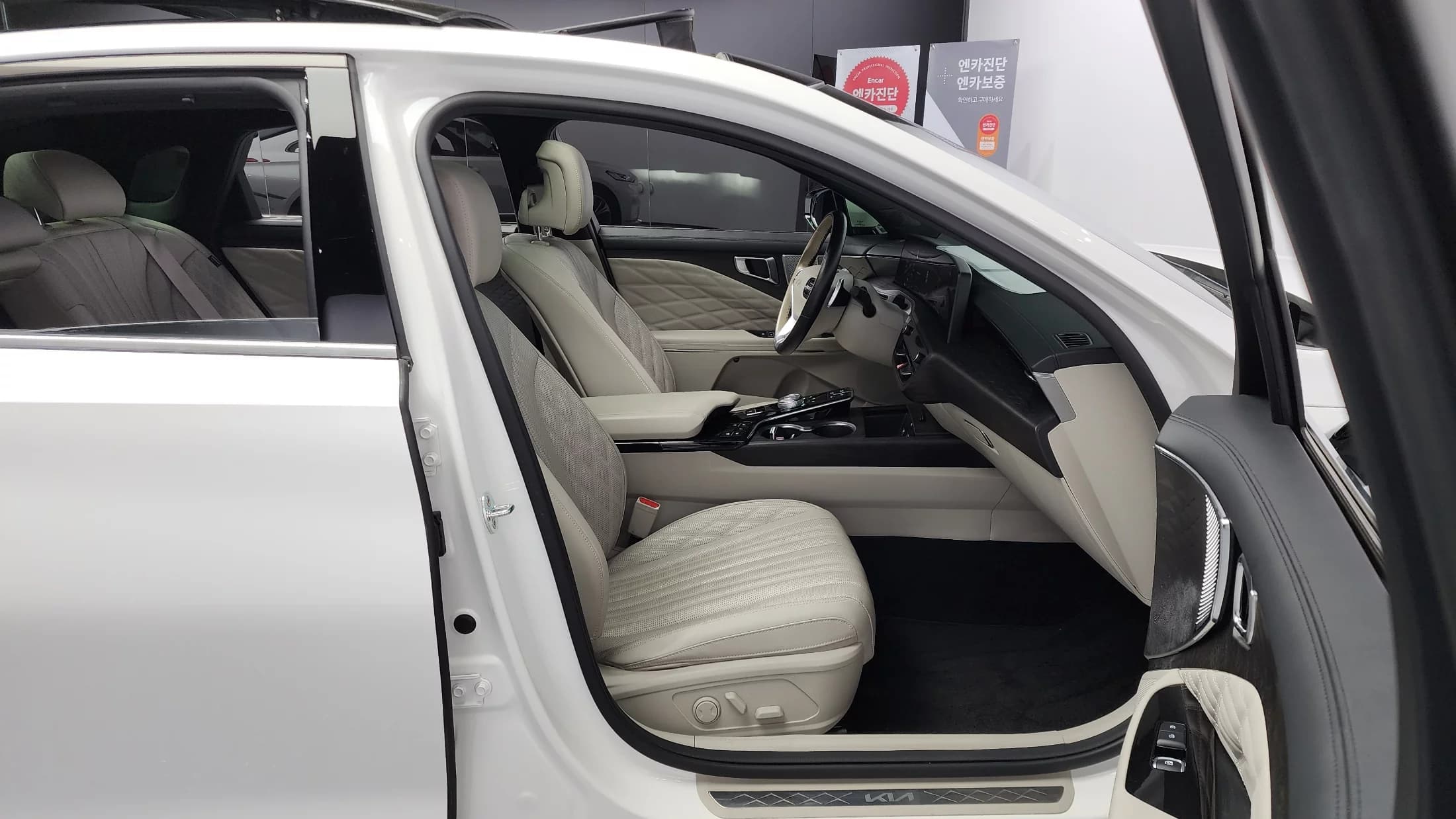 Kia K8 2.5 Gasoline 2WD Signature, 2021 г. 71252 км. — фото 10