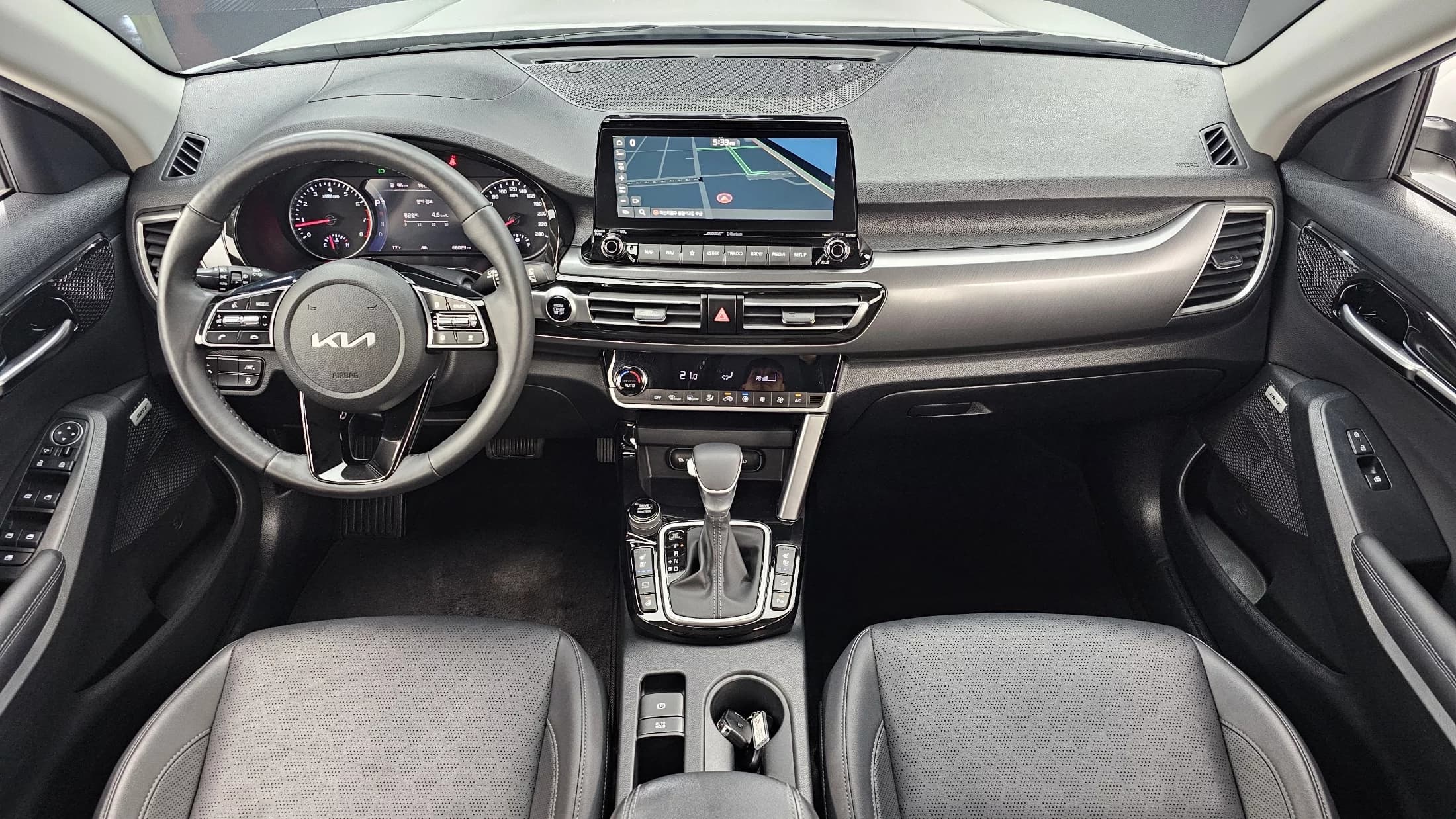 Kia Seltos Gasoline 1.6 Turbo 2WD Signature, 2022 г. 66032 км. — фото 7