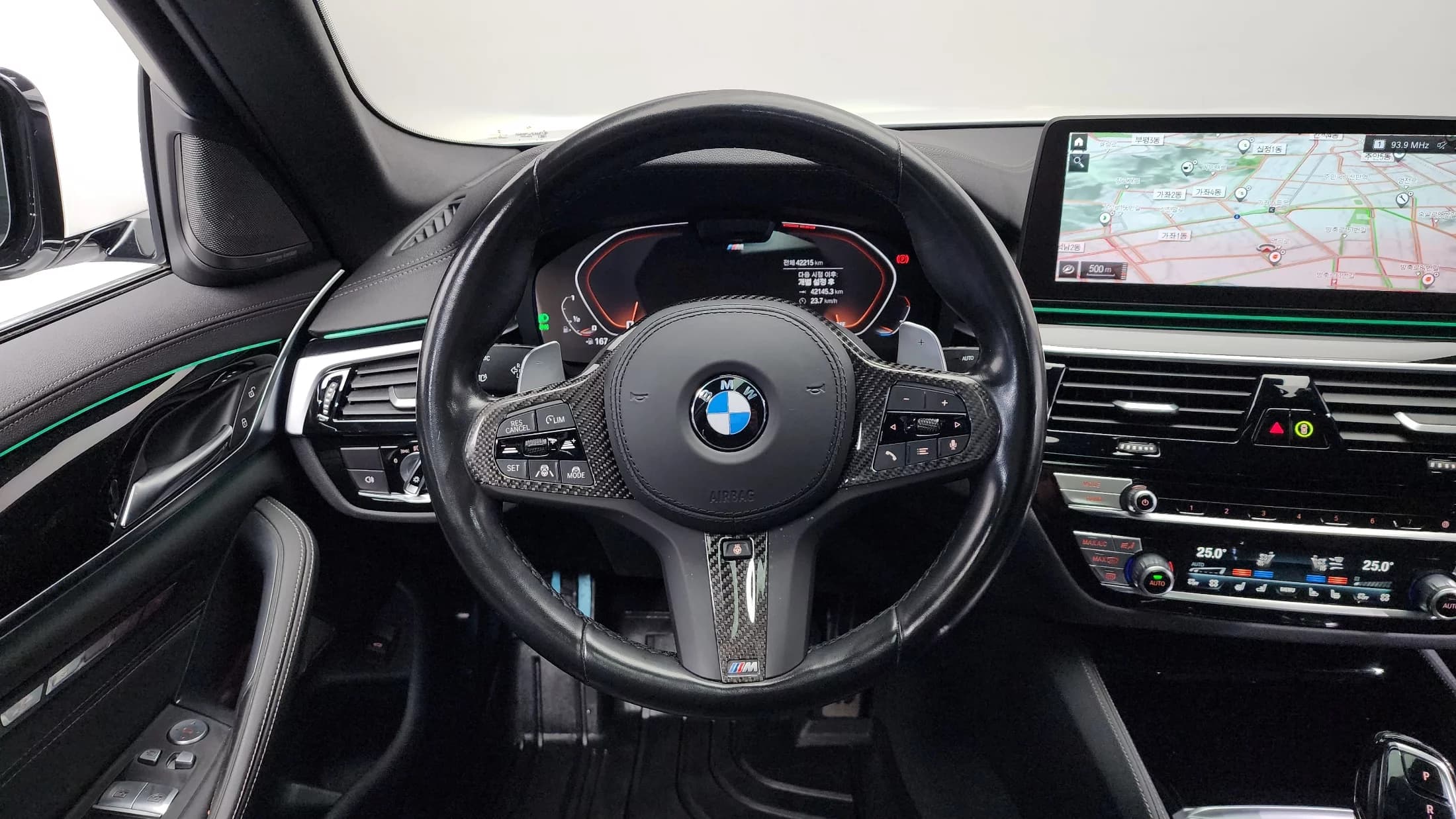 BMW 5-Series 530i M Sport Package, 2023 г. 42247 км. — фото 13