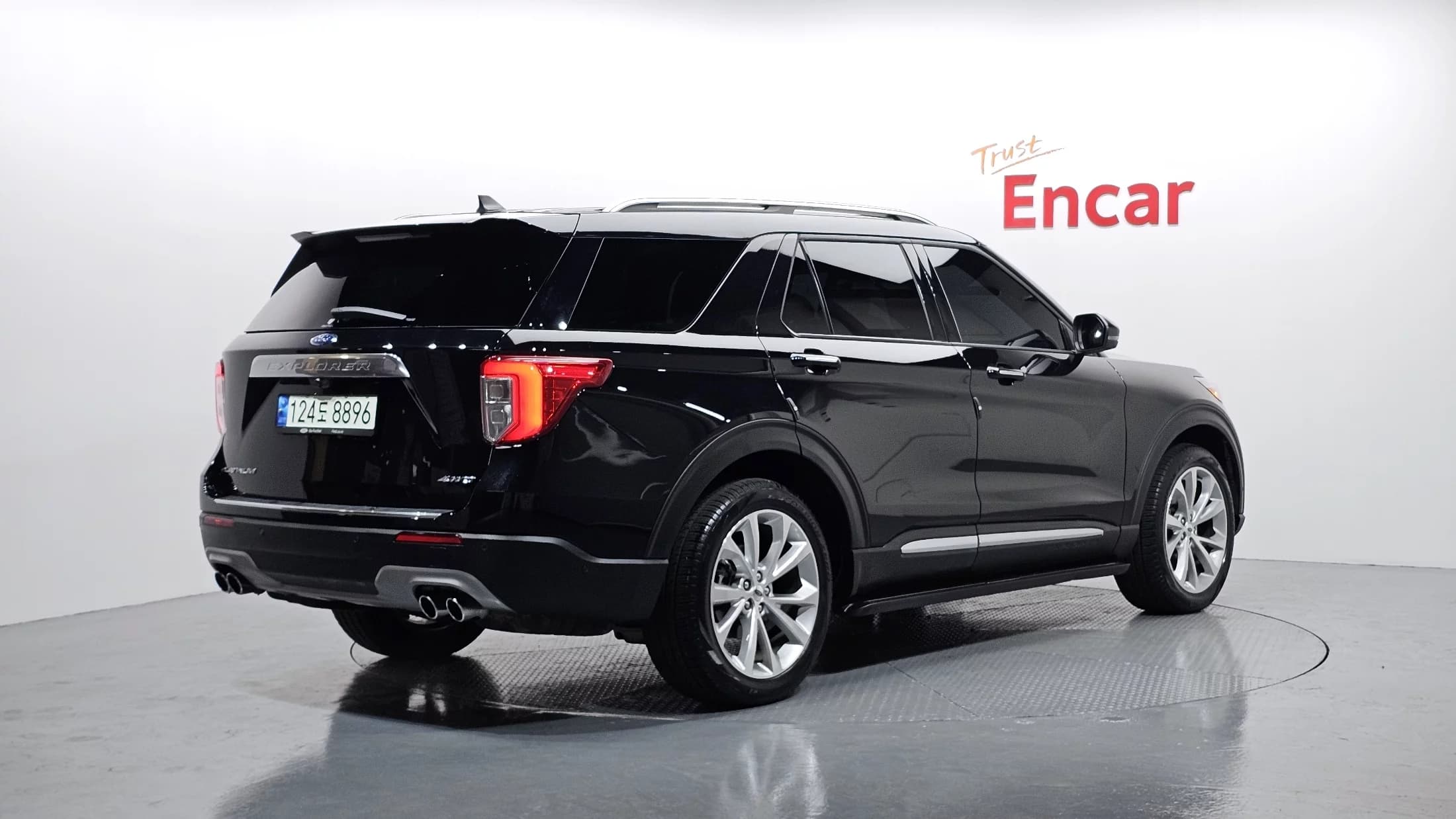 Ford EXPLORER 3.0 Platinum 4WD, 2021 г. 15112 км. — фото 2
