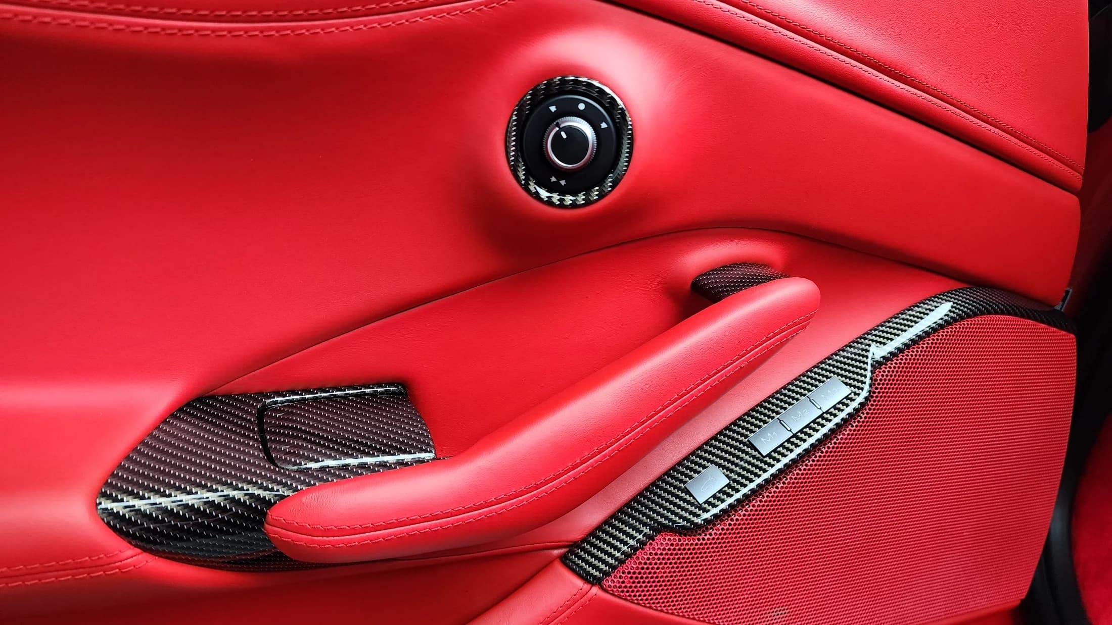Ferrari PORTOFINO M 3.9 V8, 2022 г. 20341 км. — фото 18