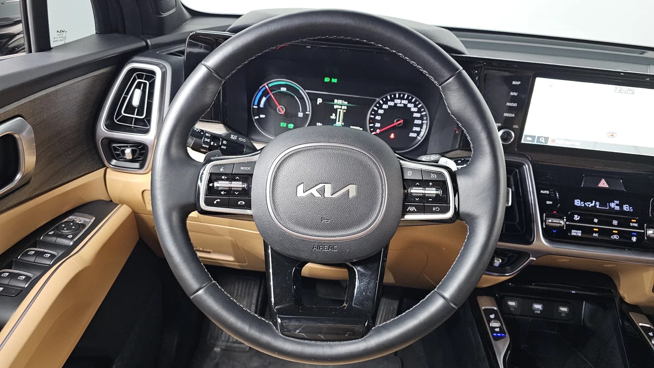 Kia Sorento HEV 1.6 2WD Prestige, гибрид, 2022 г. 78885 км. — фото 13