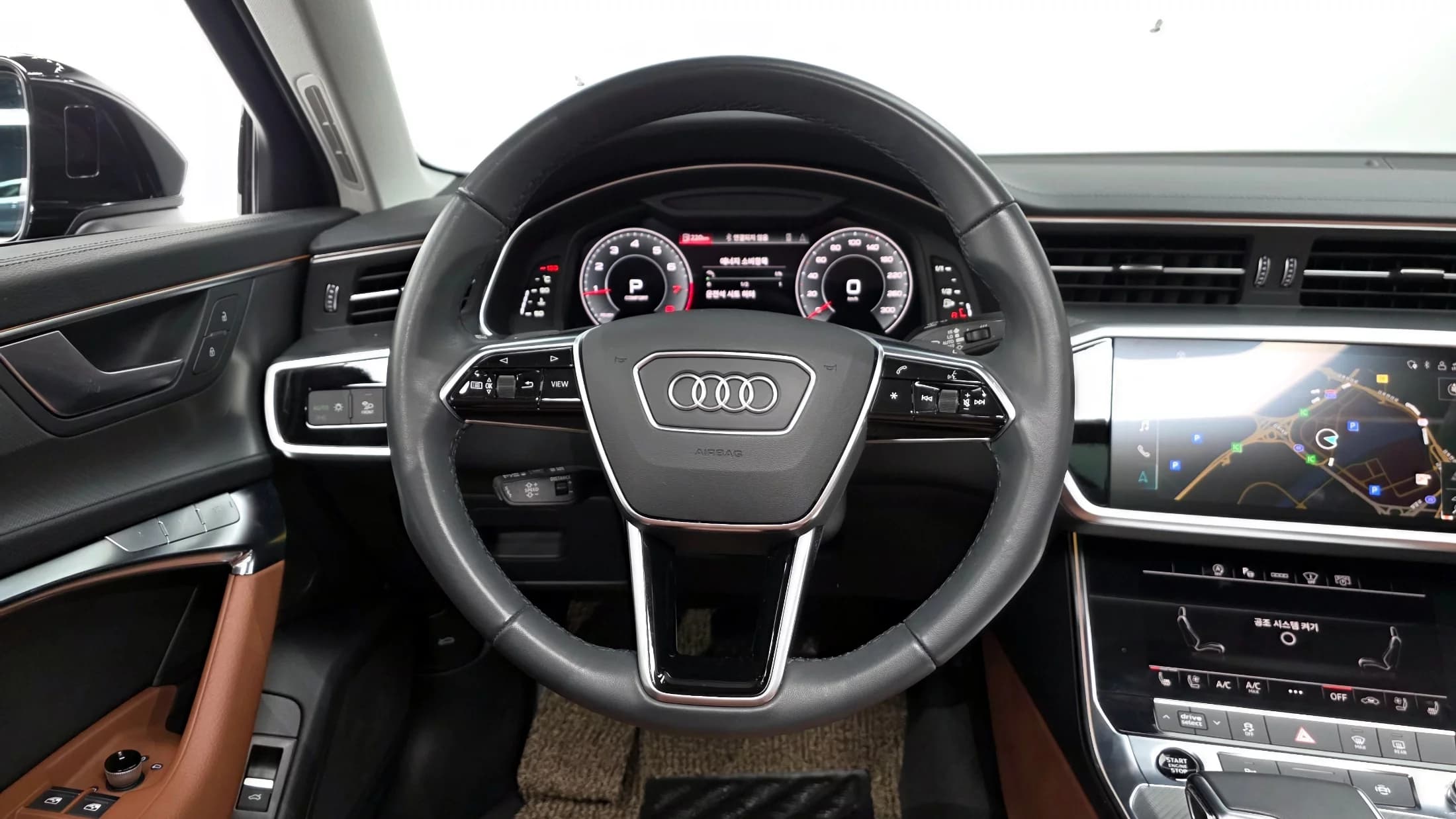 Audi A6 45 TFSI, 2023 г. 5294 км. — фото 13