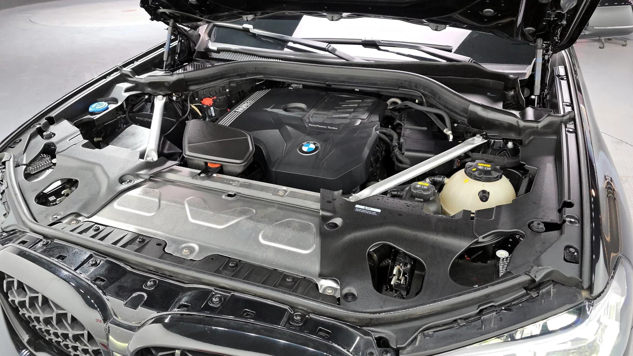 BMW X4 xDrive20i xLine, 2022 г. 31836 км. — фото 6
