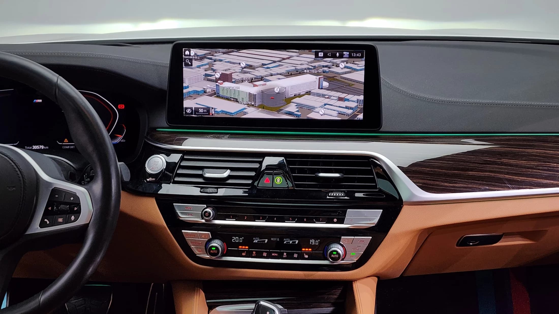 BMW 5-Series 520i M Sport, 2021 г. 30670 км. — фото 14