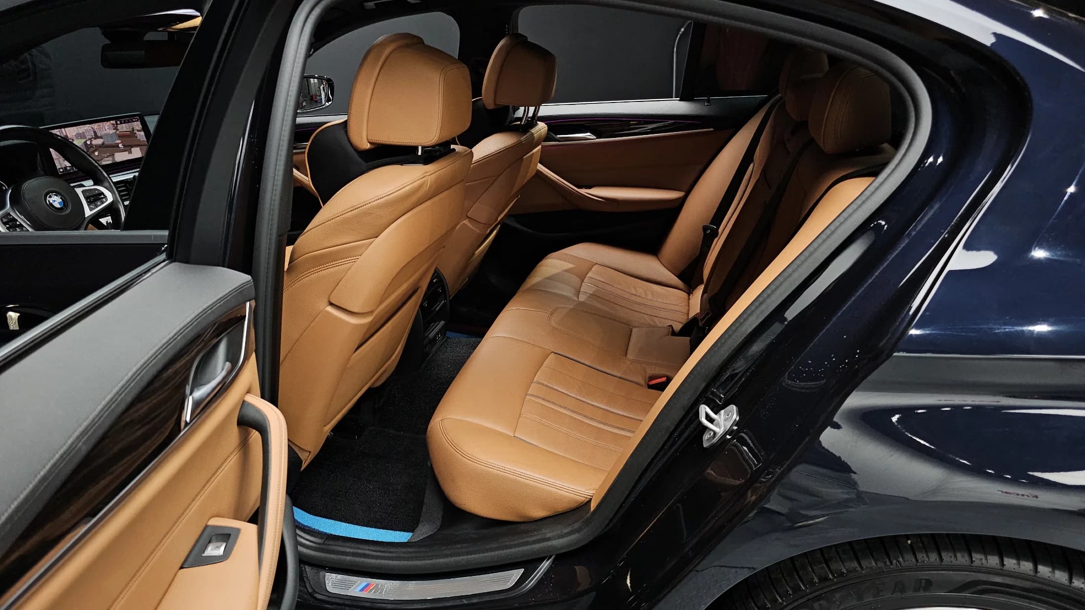 BMW 5-Series 520i M Sport, 2021 г. 73224 км. — фото 12