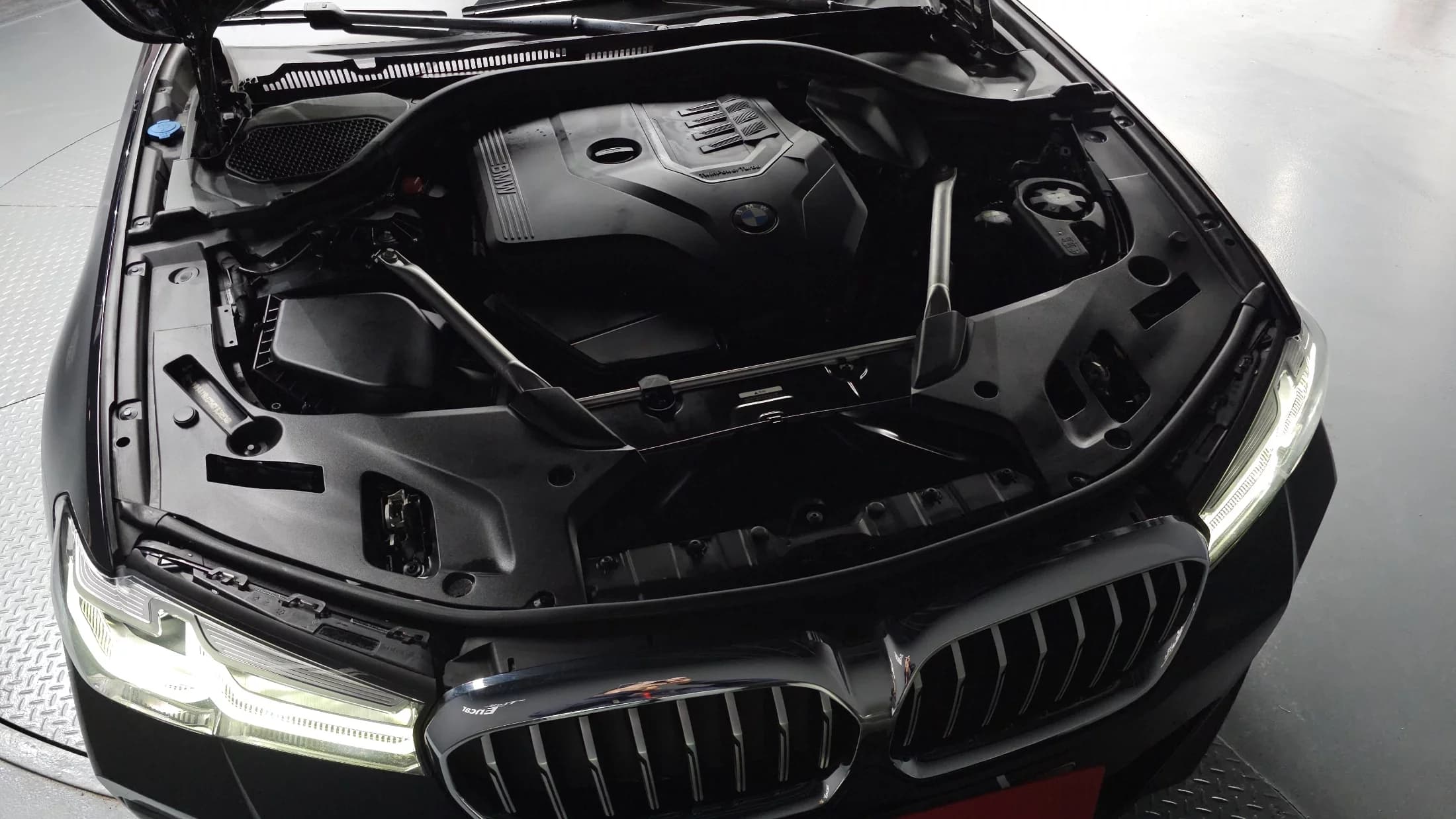 BMW 5-Series 520i M Sport, 2021 г. 73224 км. — фото 6