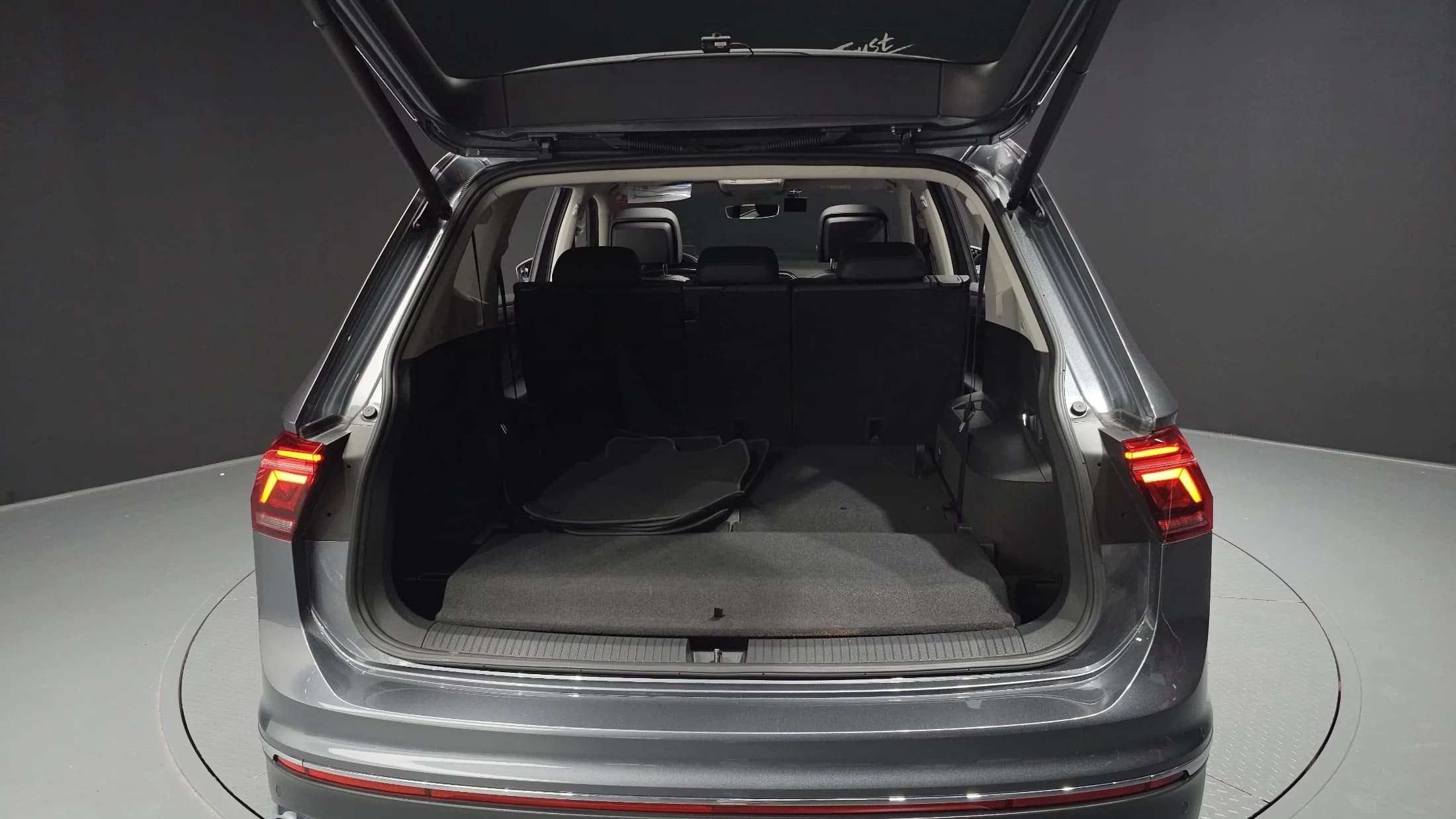 Volkswagen TIGUAN 2.0 TSI Prestige, 2022 г. 33808 км. — фото 20