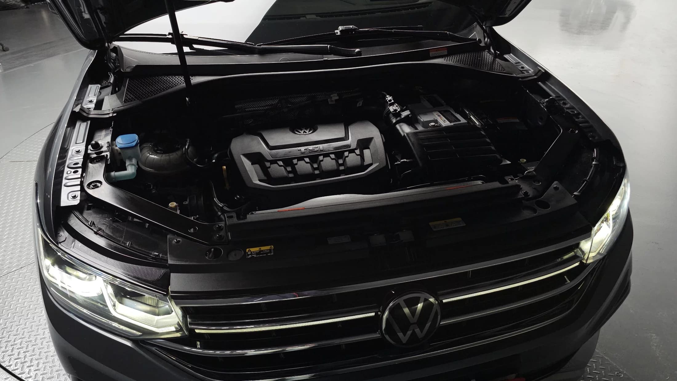 Volkswagen TIGUAN 2.0 TSI Prestige, 2022 г. 33808 км. — фото 6