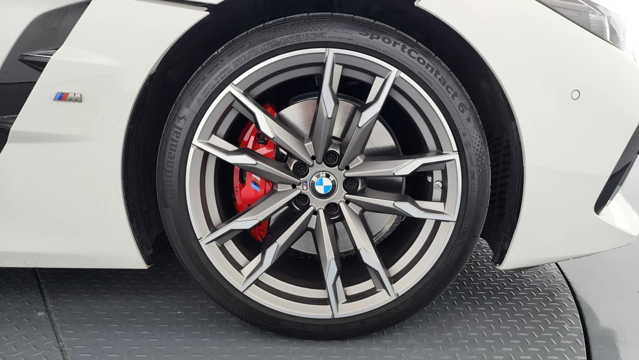 BMW Z4 M40i, 2023 г. 15670 км. — фото 5