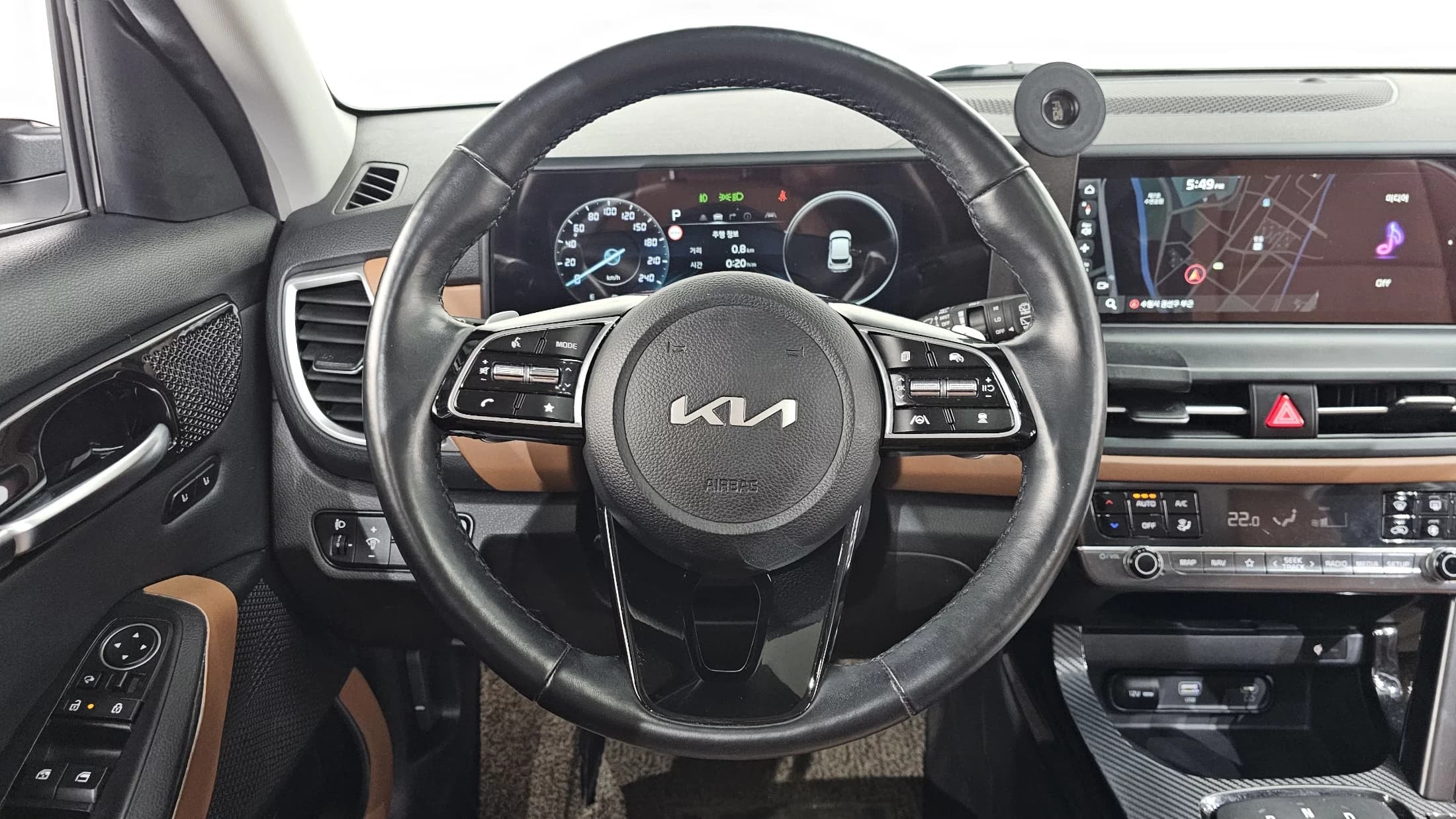 Kia Seltos Gasoline 1.6 Turbo 4WD Signature, 2023 г. 38481 км. — фото 13
