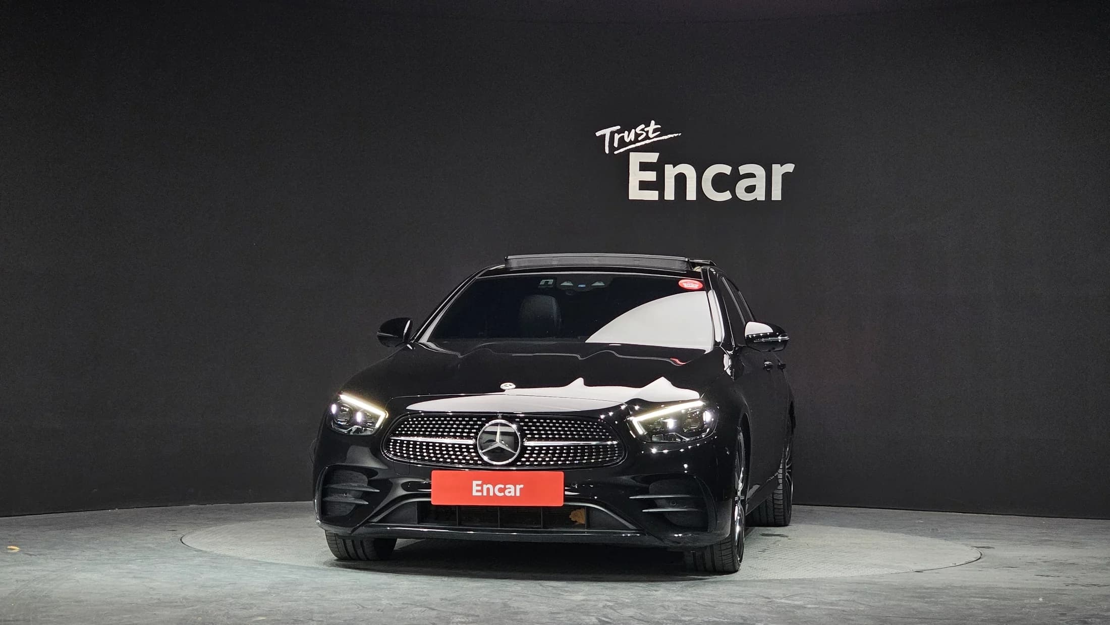 Mercedes-Benz E-Class E350 4MATIC AMG Line, 2023 г. 89481 км. — фото 3
