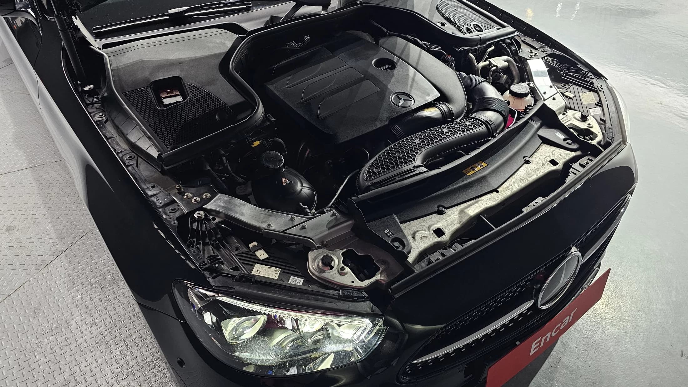 Mercedes-Benz E-Class E350 4MATIC AMG Line, 2023 г. 89481 км. — фото 6